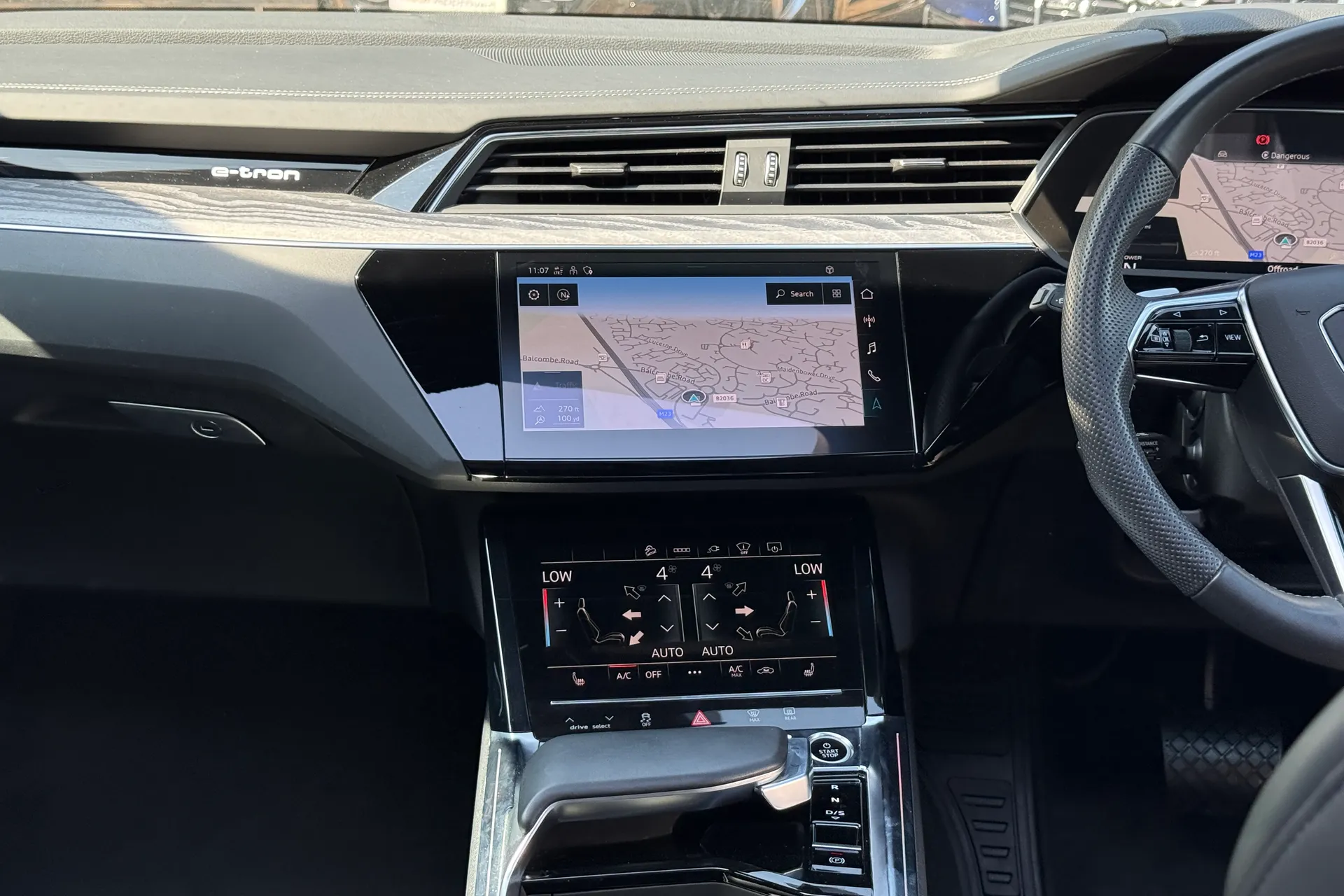 Audi e-tron thumbnail image number 43