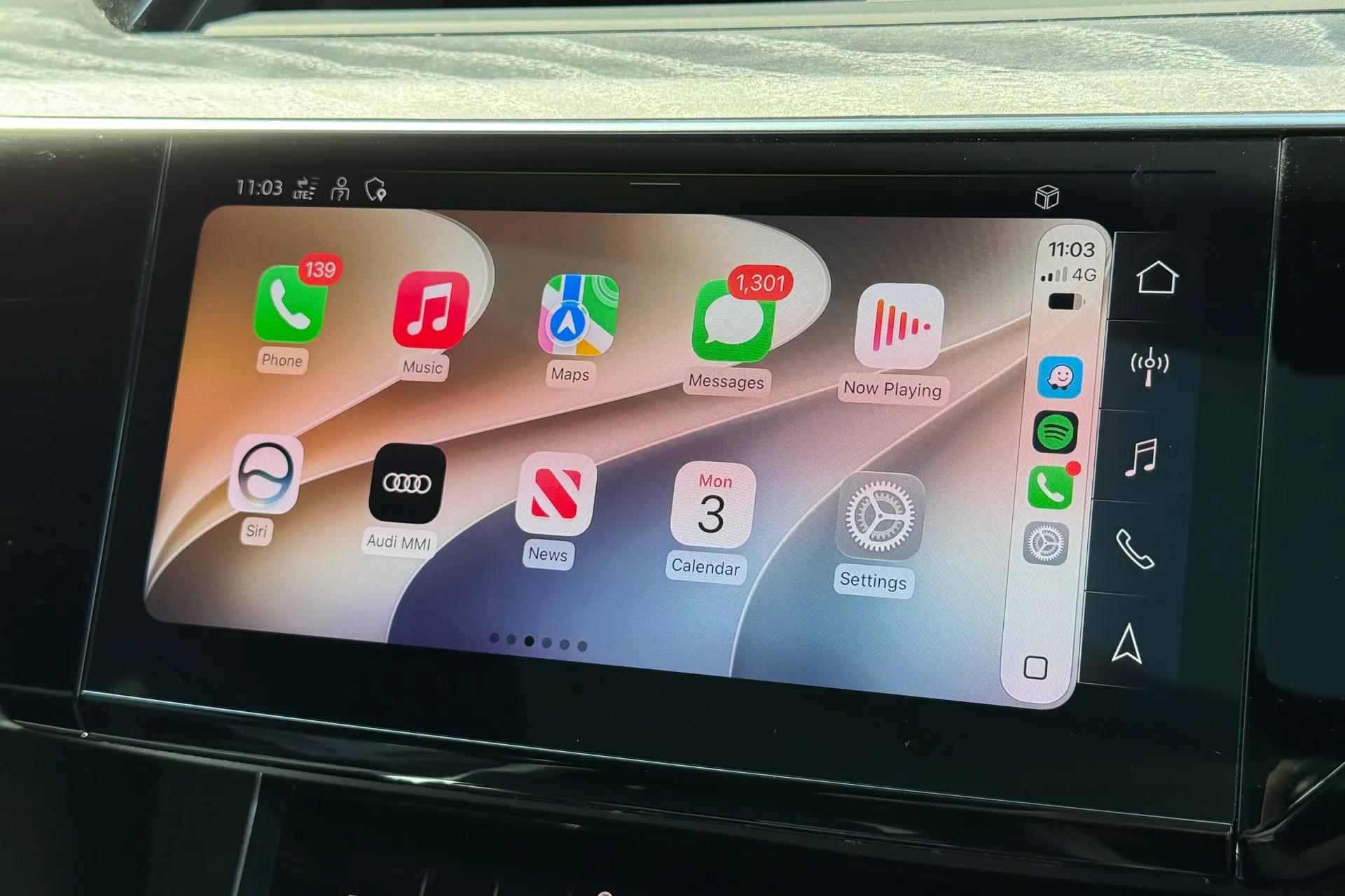 Audi e-tron thumbnail image number 8