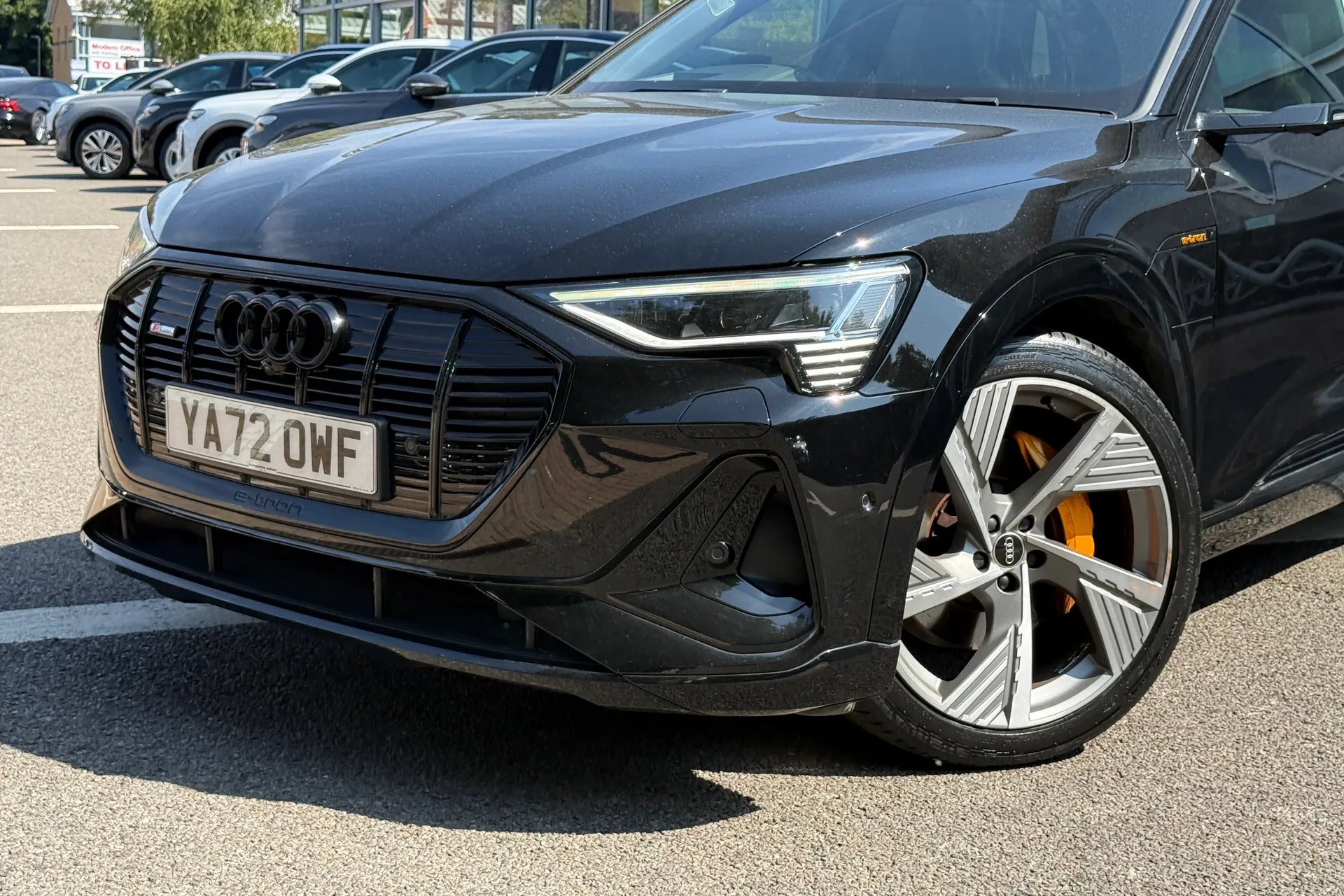 Audi e-tron thumbnail image number 62