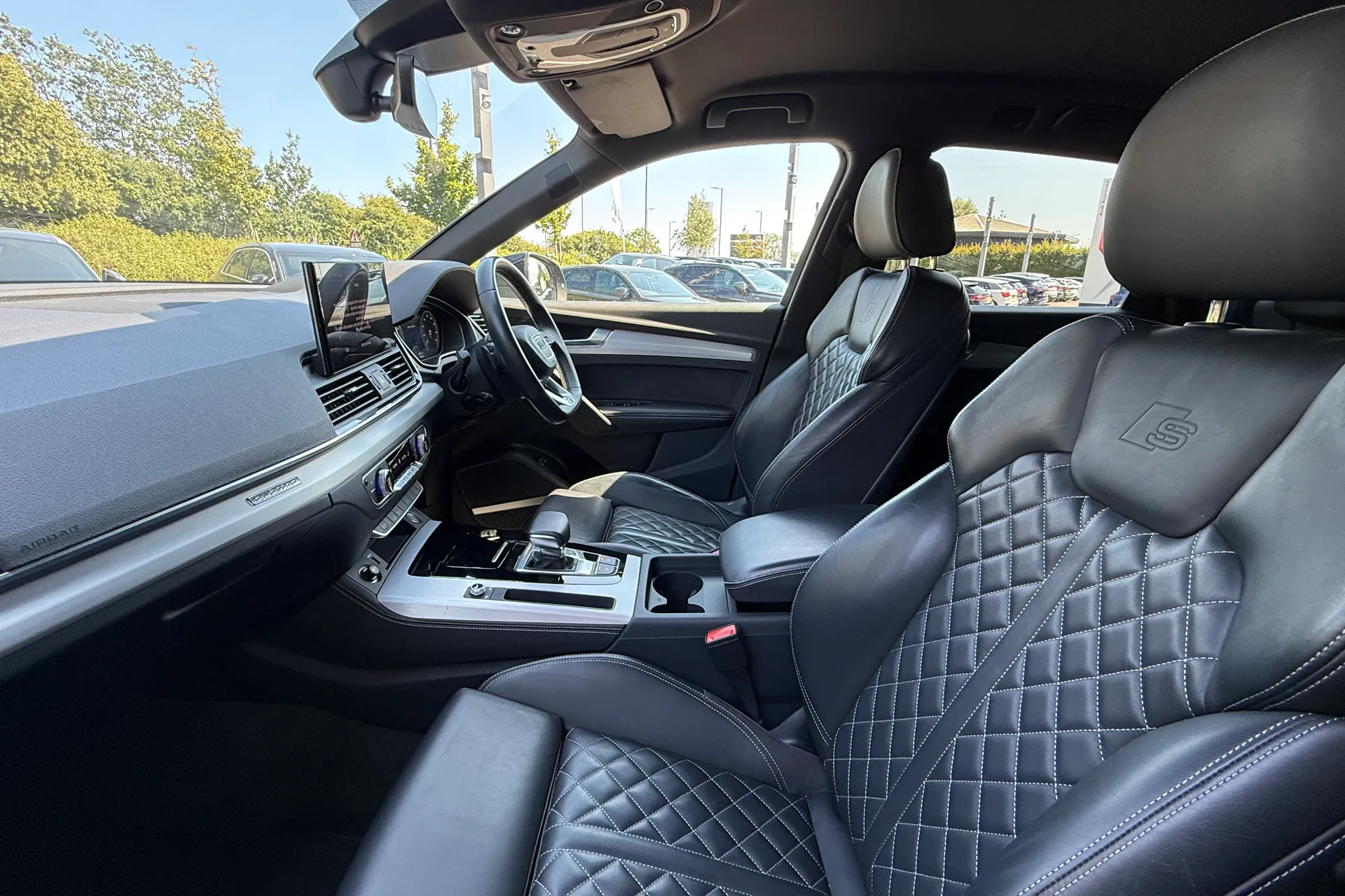 Audi Q5 thumbnail image number 31