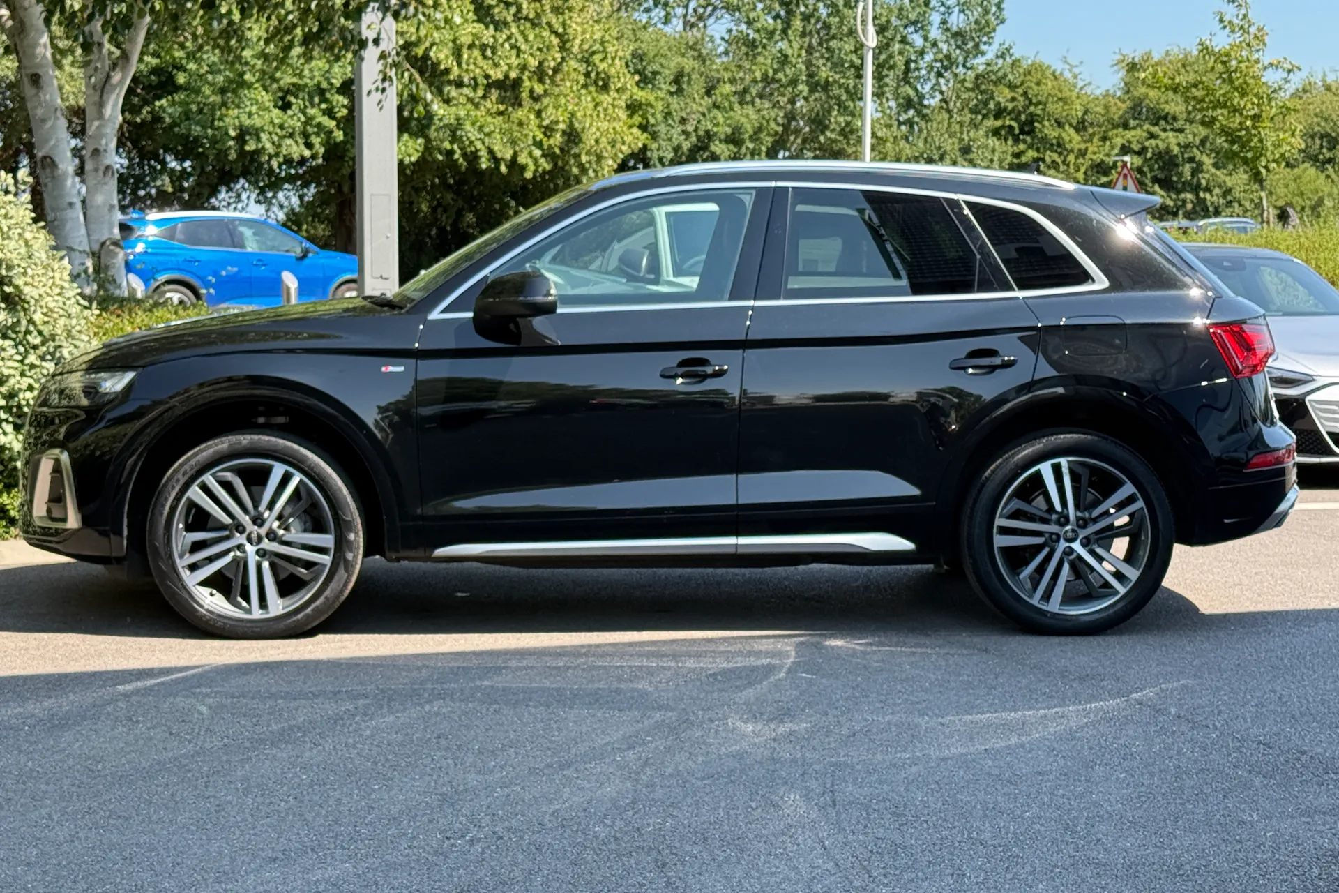 Audi Q5 thumbnail image number 25