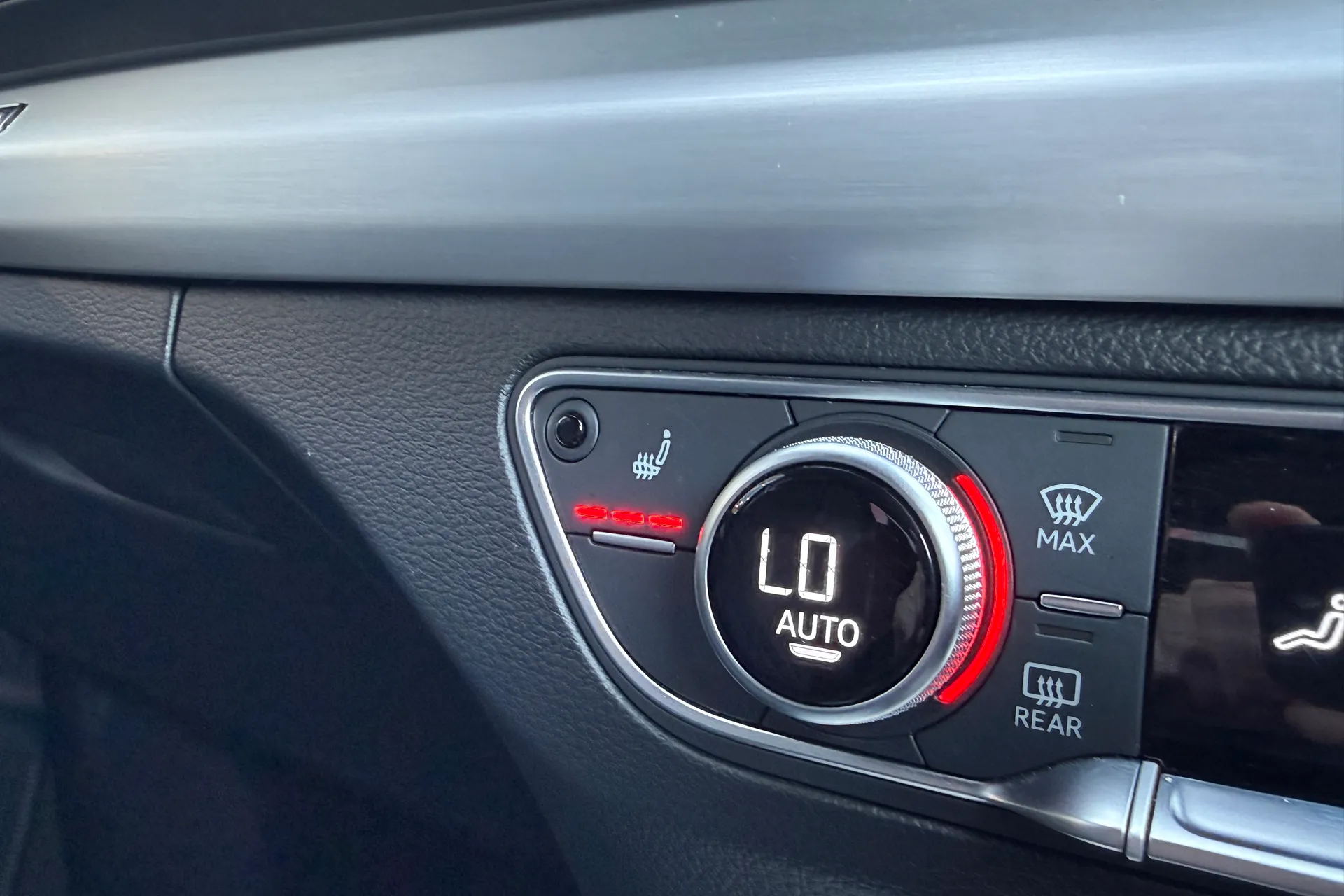 Audi Q5 thumbnail image number 38