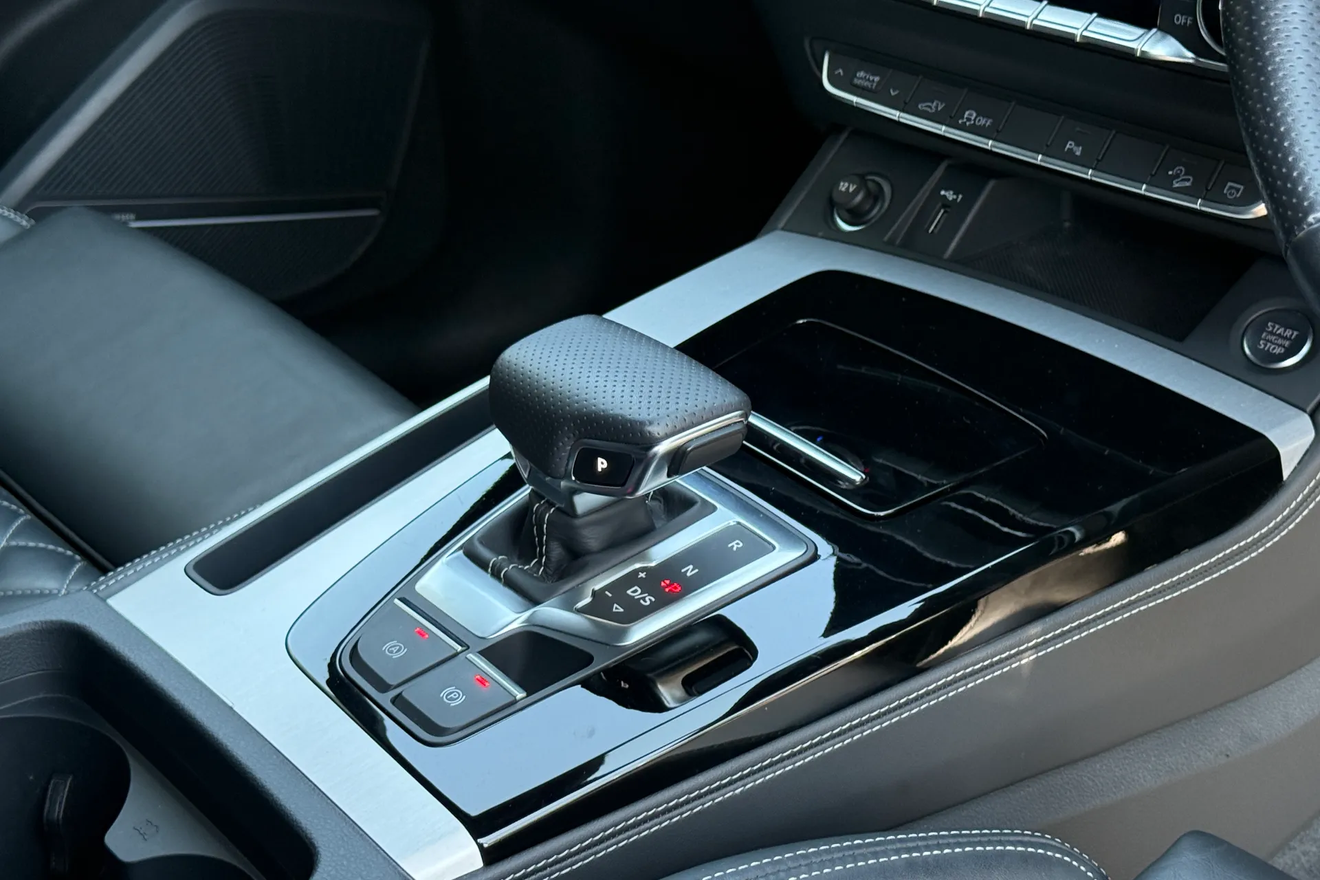 Audi Q5 thumbnail image number 45