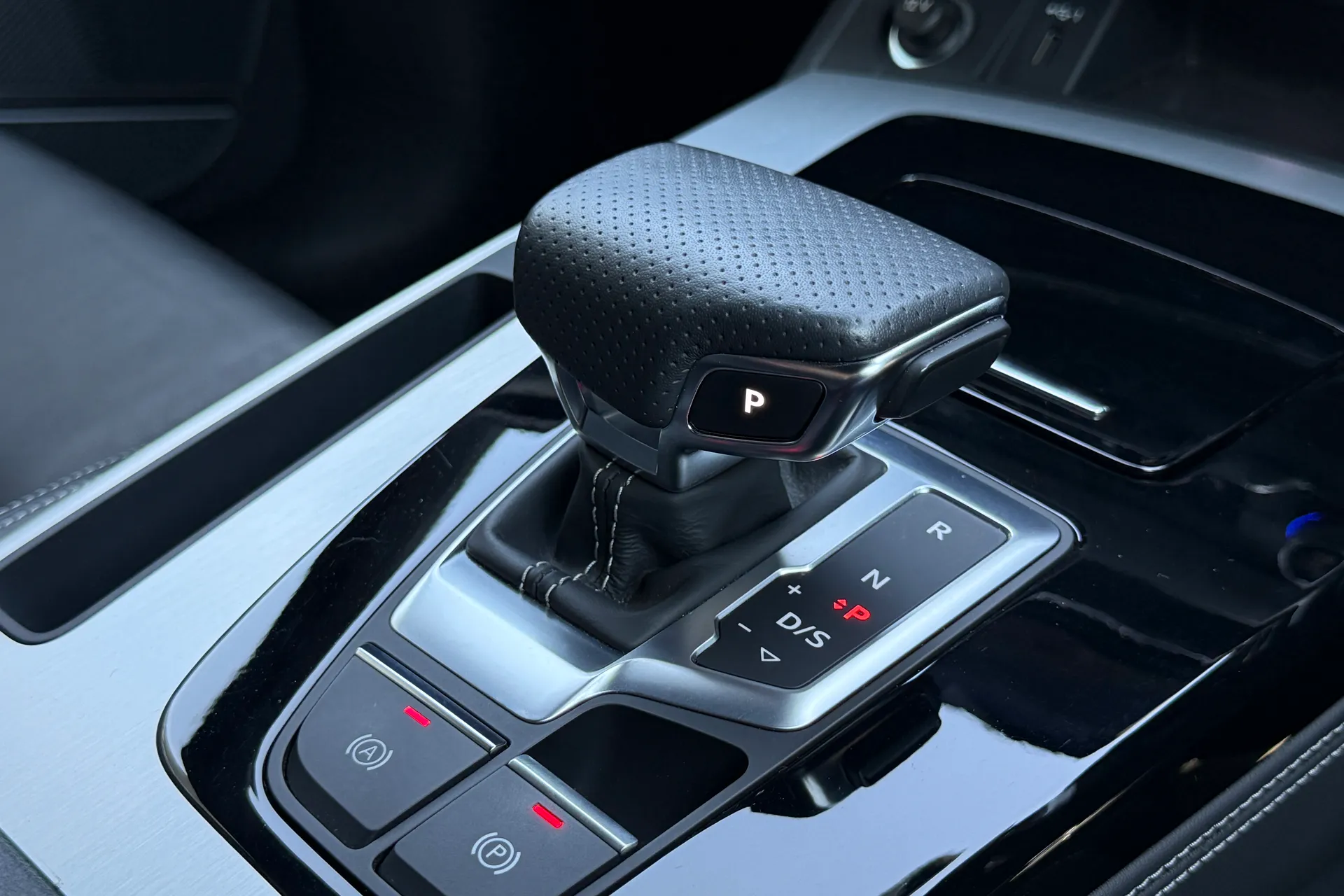 Audi Q5 thumbnail image number 19