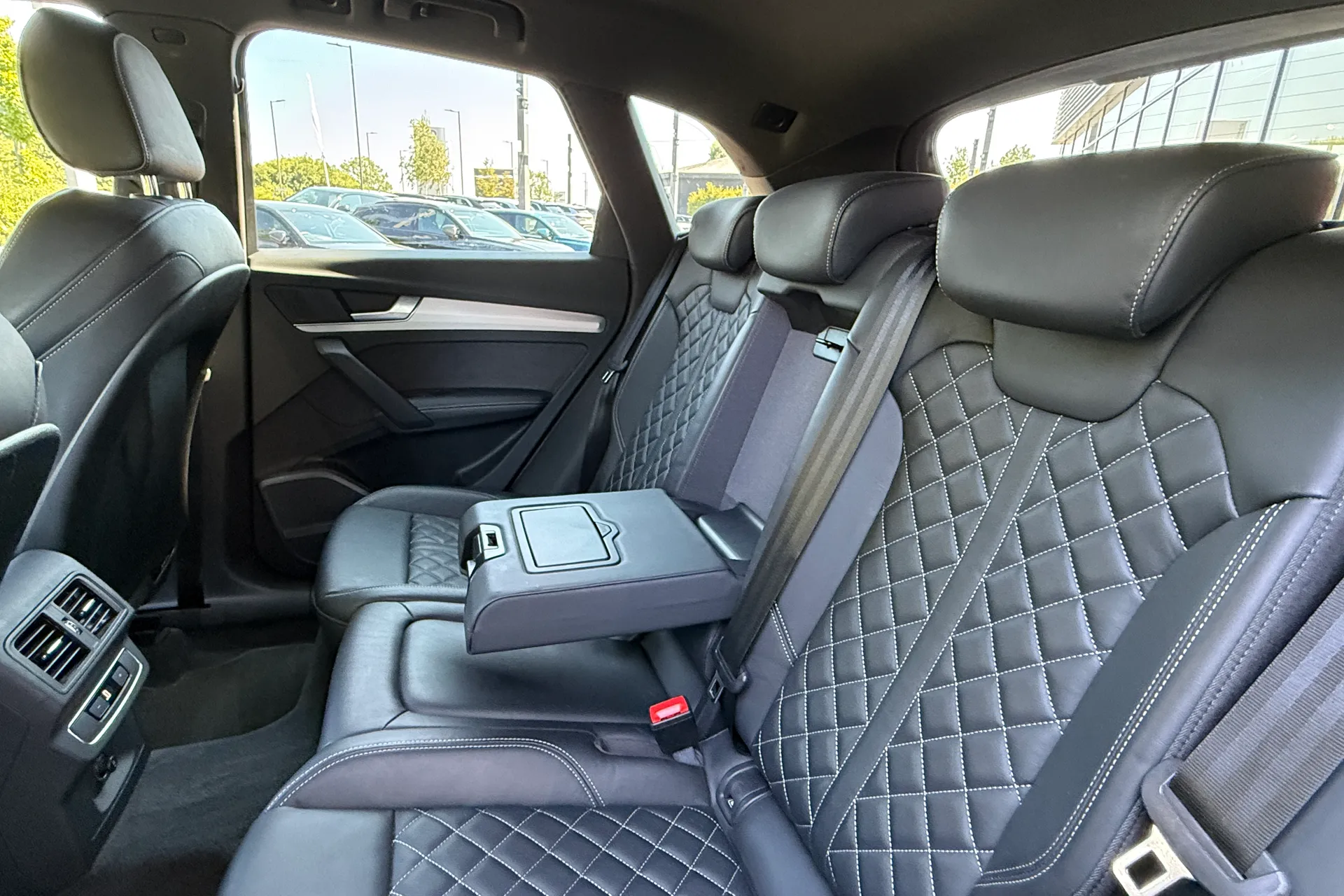 Audi Q5 thumbnail image number 39