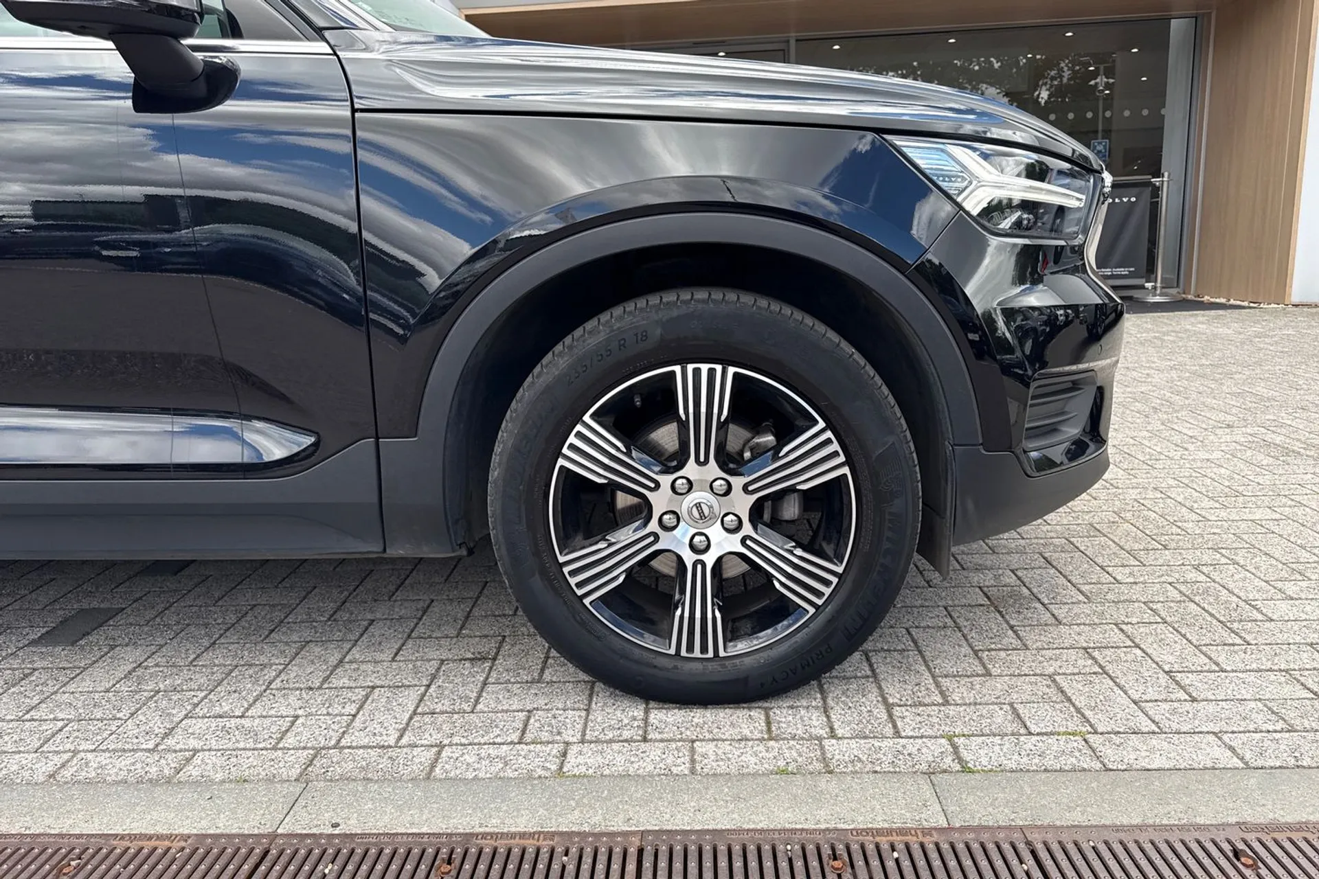 Volvo XC40 thumbnail image number 14