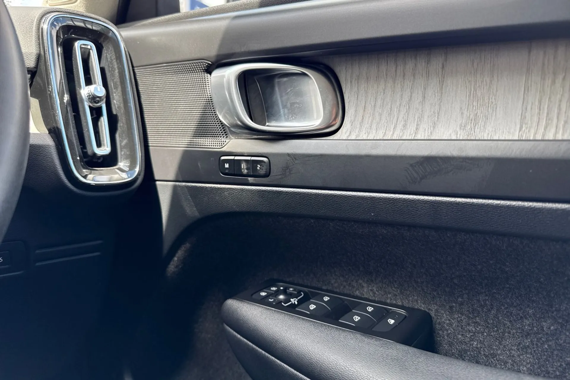 Volvo XC40 thumbnail image number 41