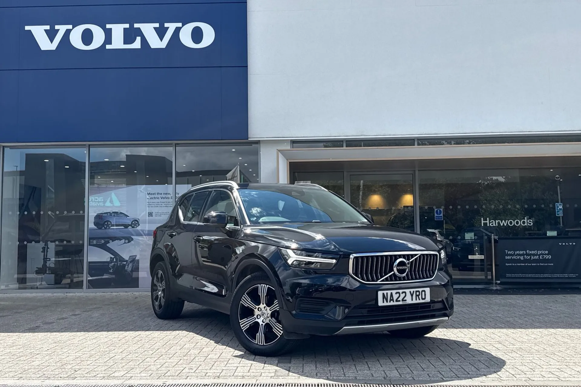 Volvo XC40 focused image