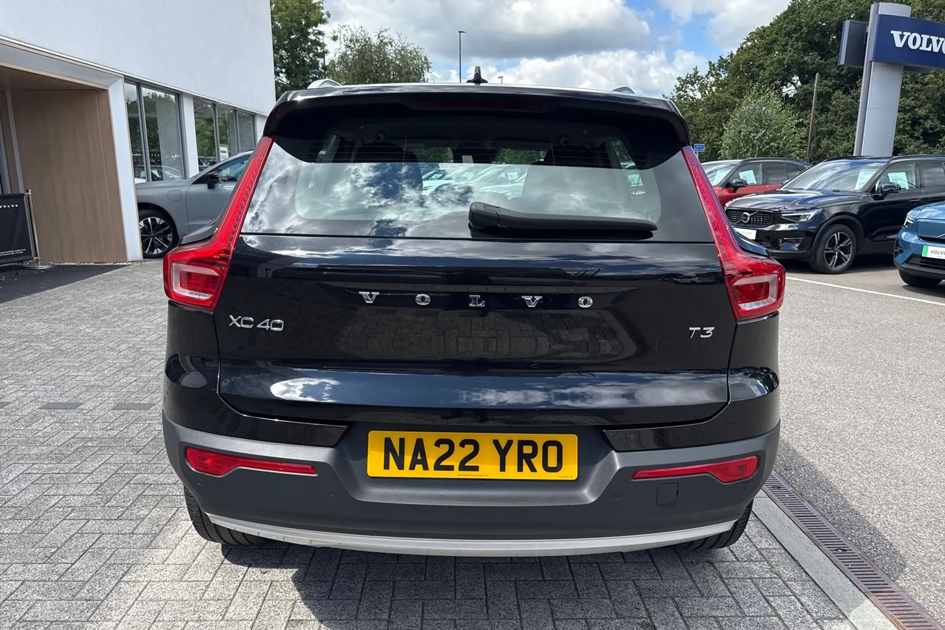 Volvo XC40 thumbnail image number 9