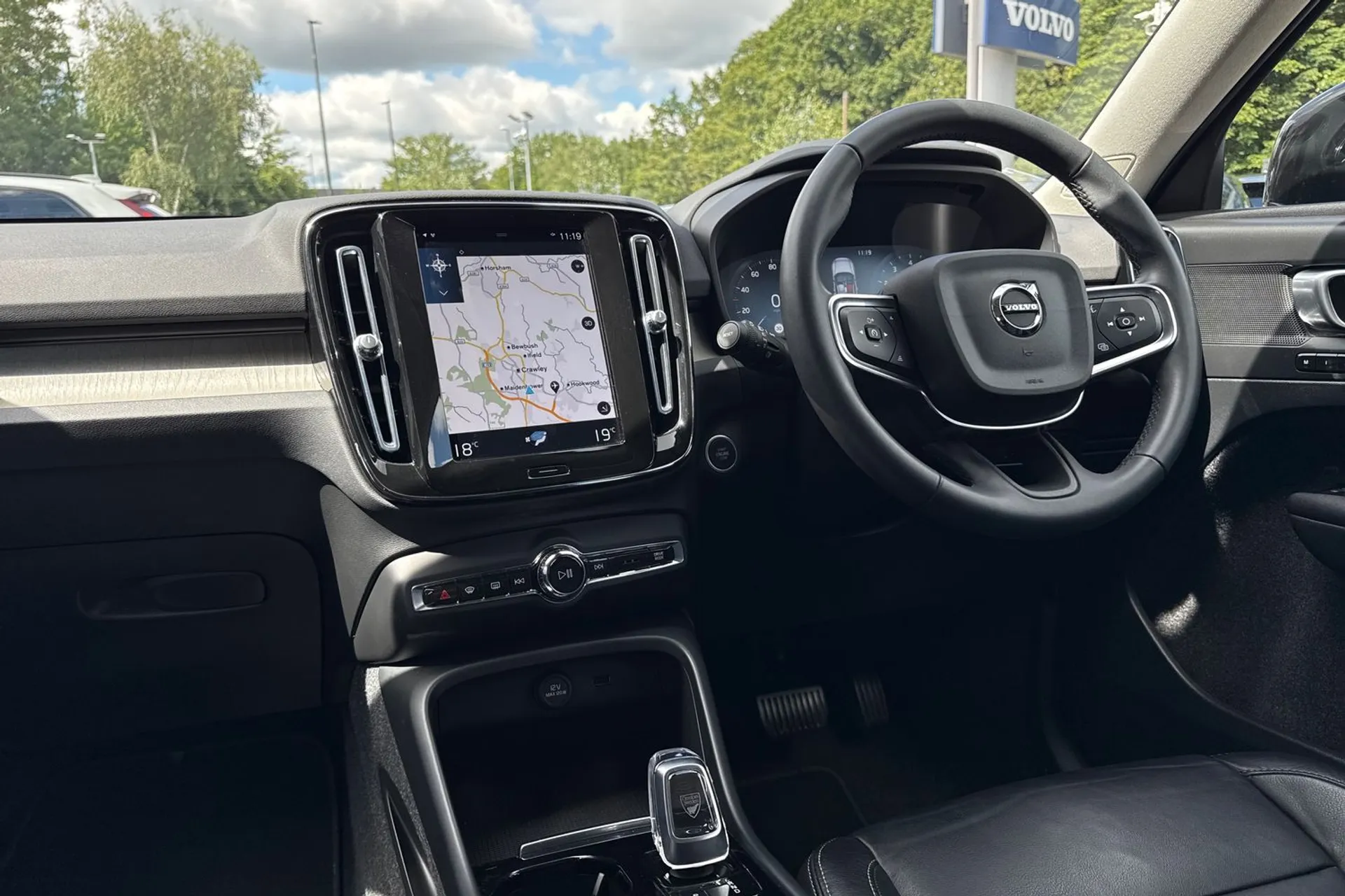 Volvo XC40 thumbnail image number 35