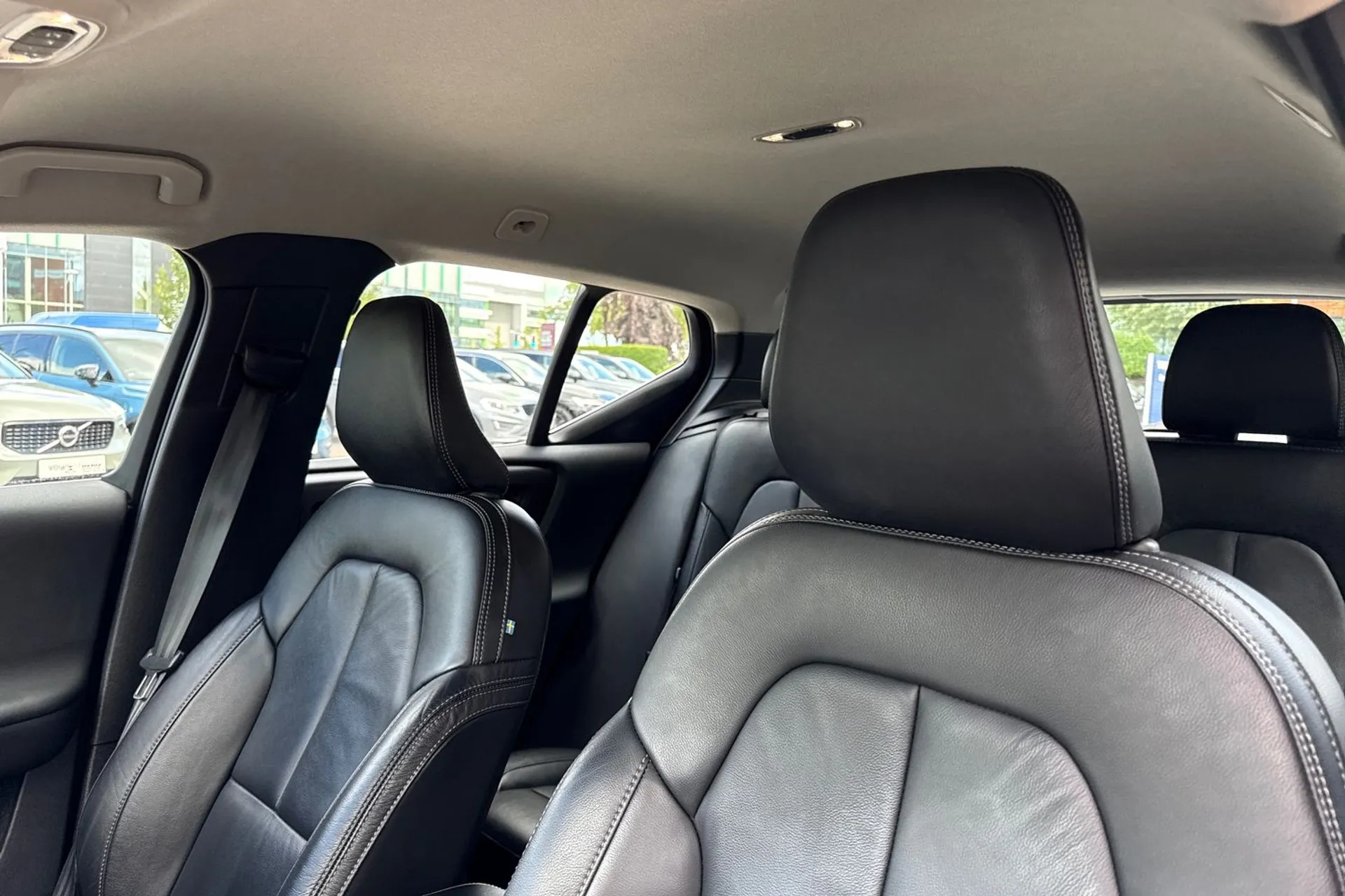 Volvo XC40 thumbnail image number 29