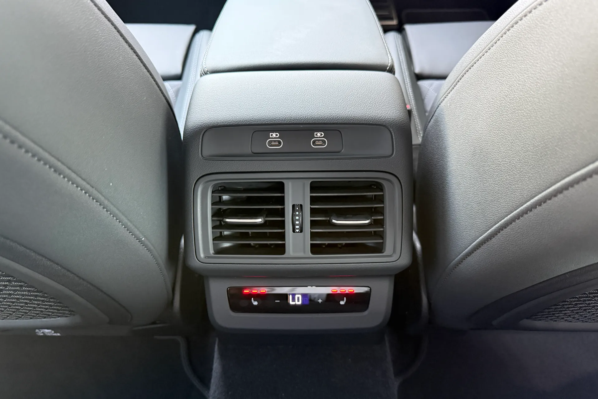 Audi Q5 thumbnail image number 40