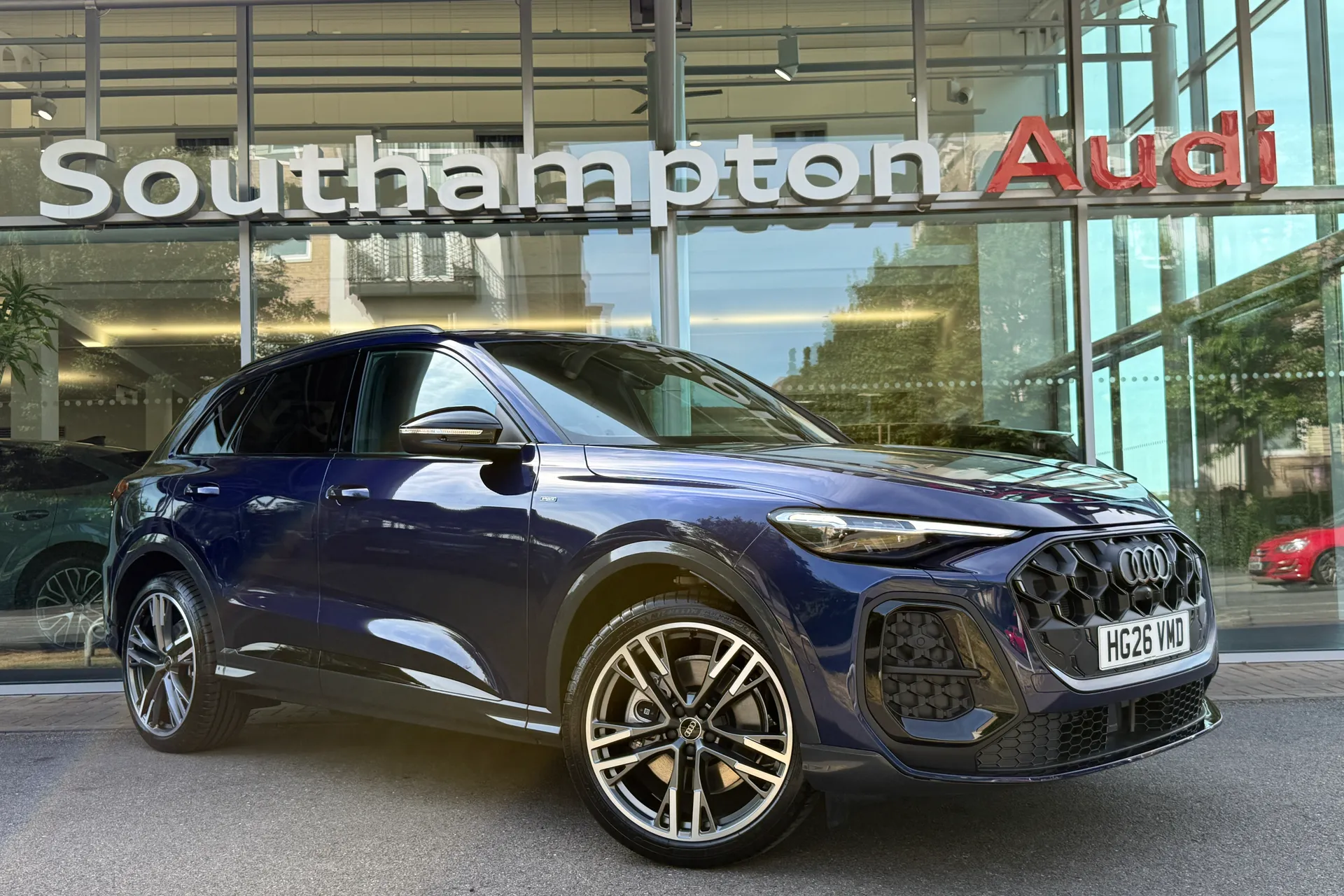 Audi Q5 focused image