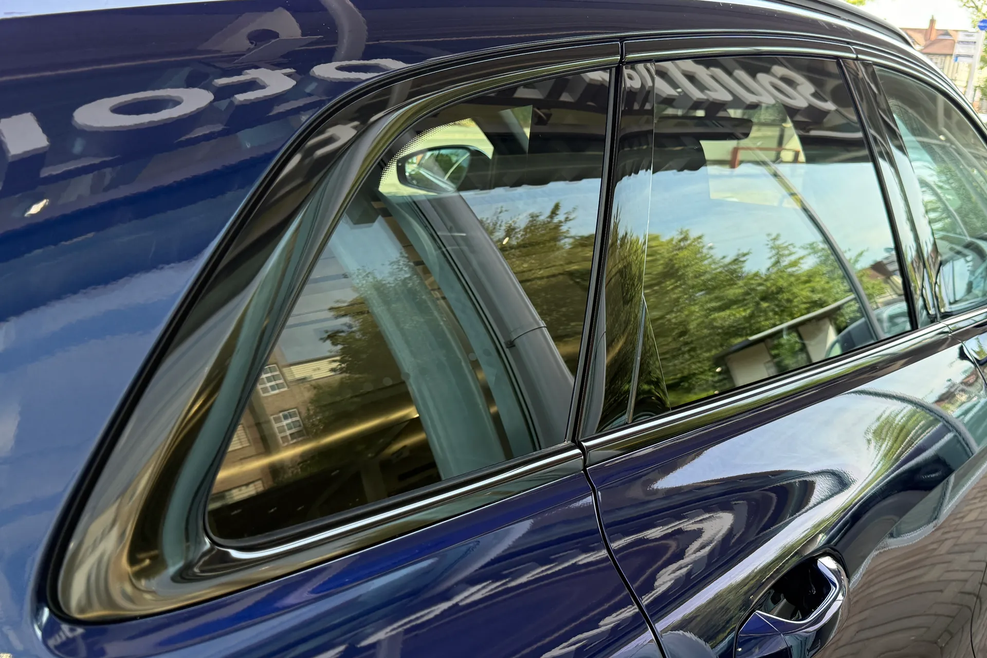 Audi Q5 thumbnail image number 32