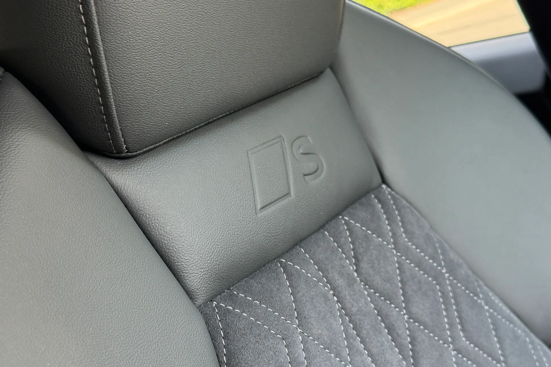 Audi Q5 thumbnail image number 25