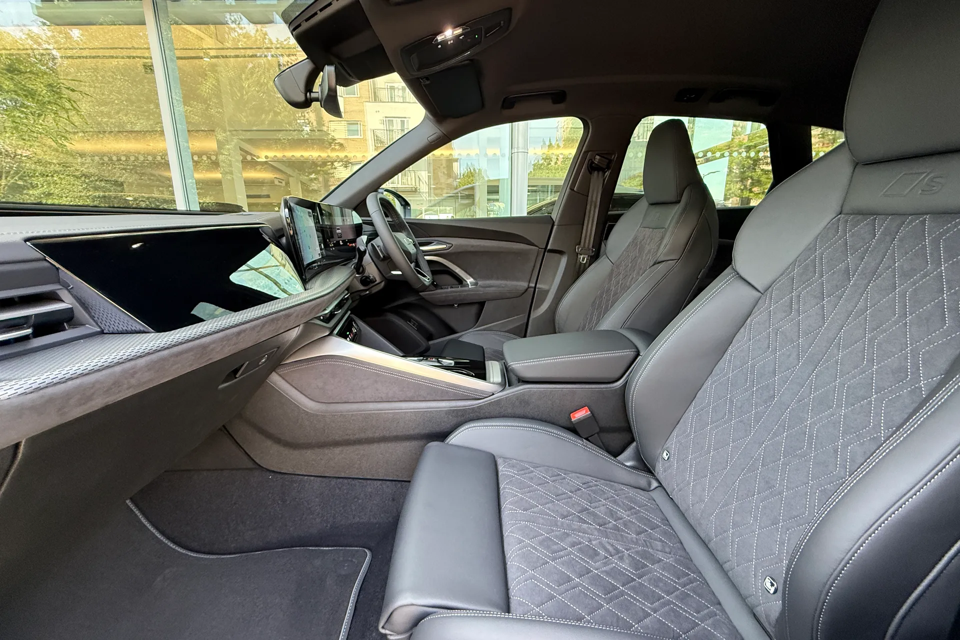 Audi Q5 thumbnail image number 48