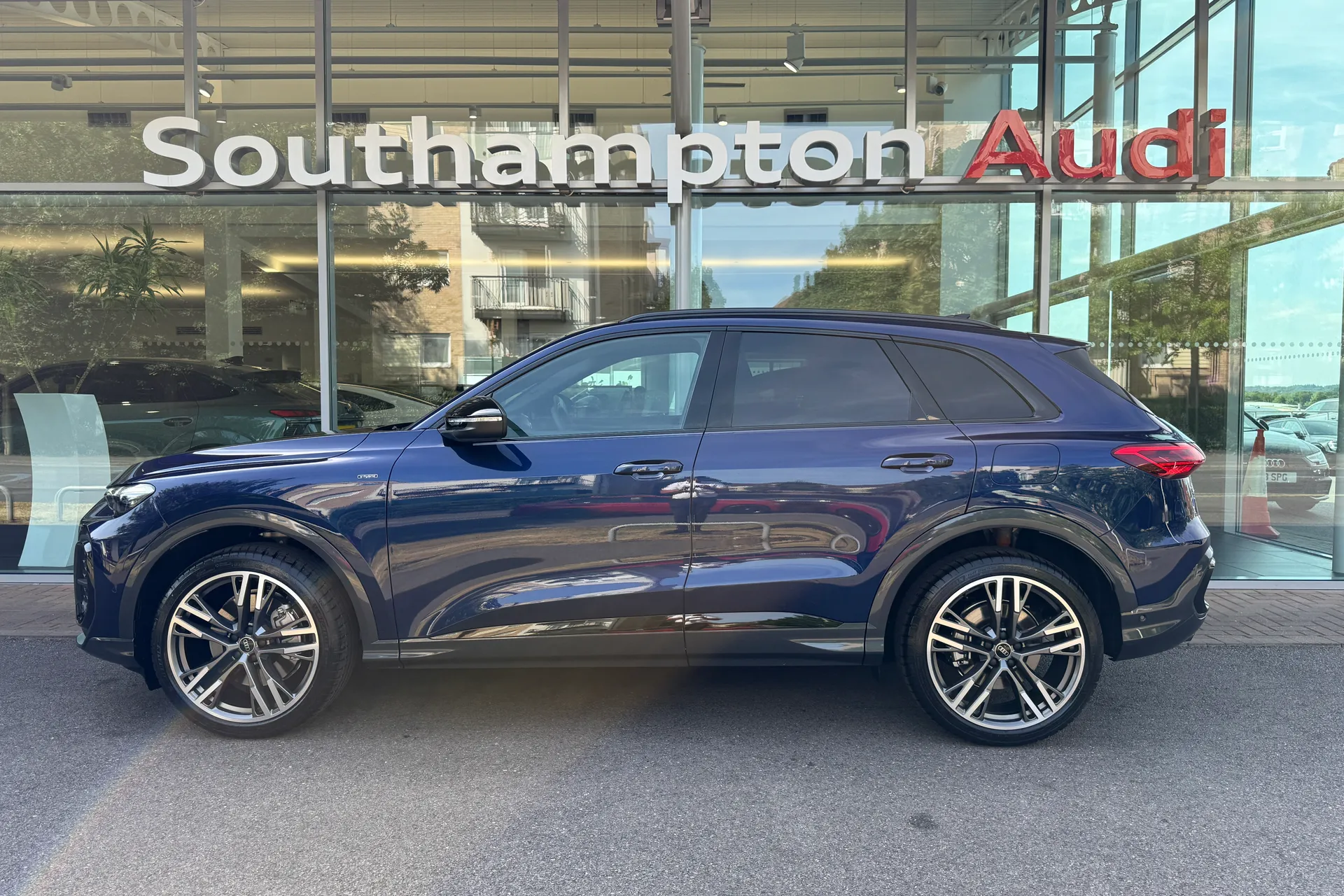 Audi Q5 thumbnail image number 49