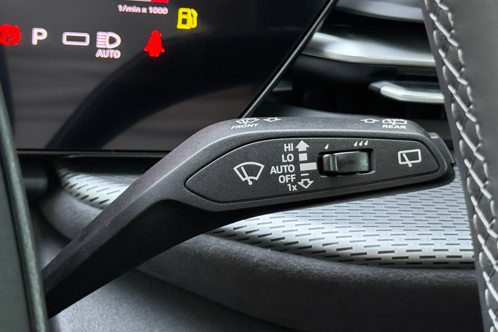 Audi Q5 thumbnail image number 10