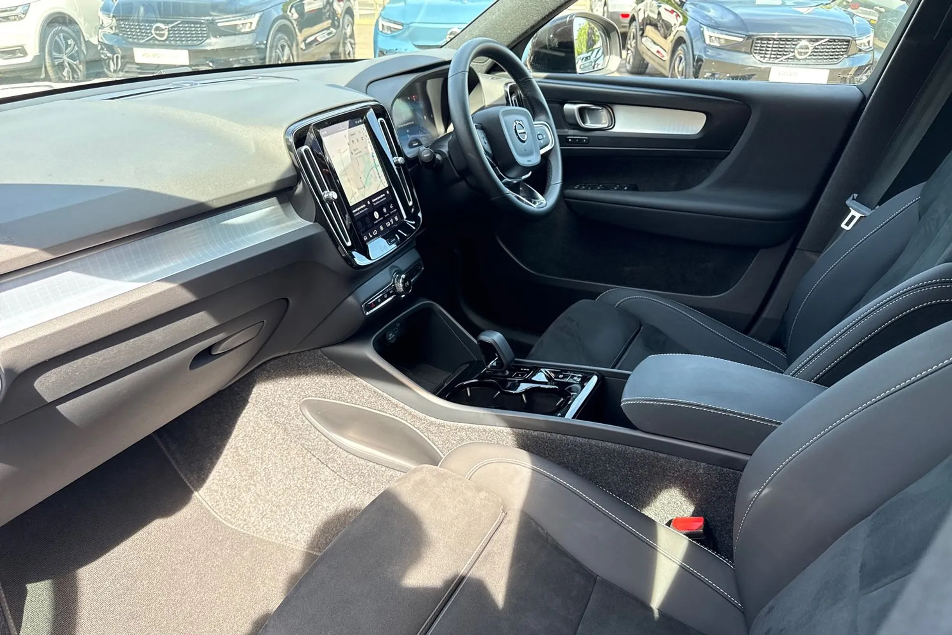 Volvo XC40 thumbnail image number 27
