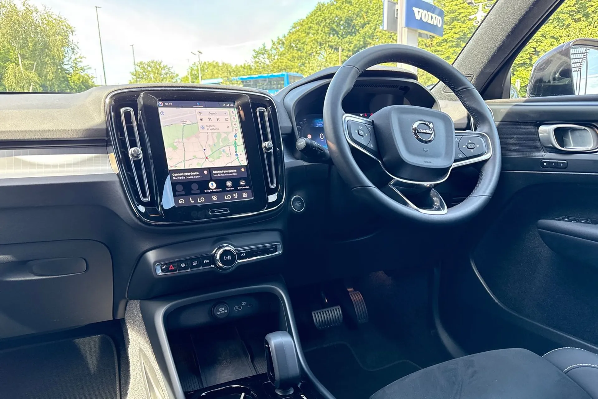 Volvo XC40 thumbnail image number 35