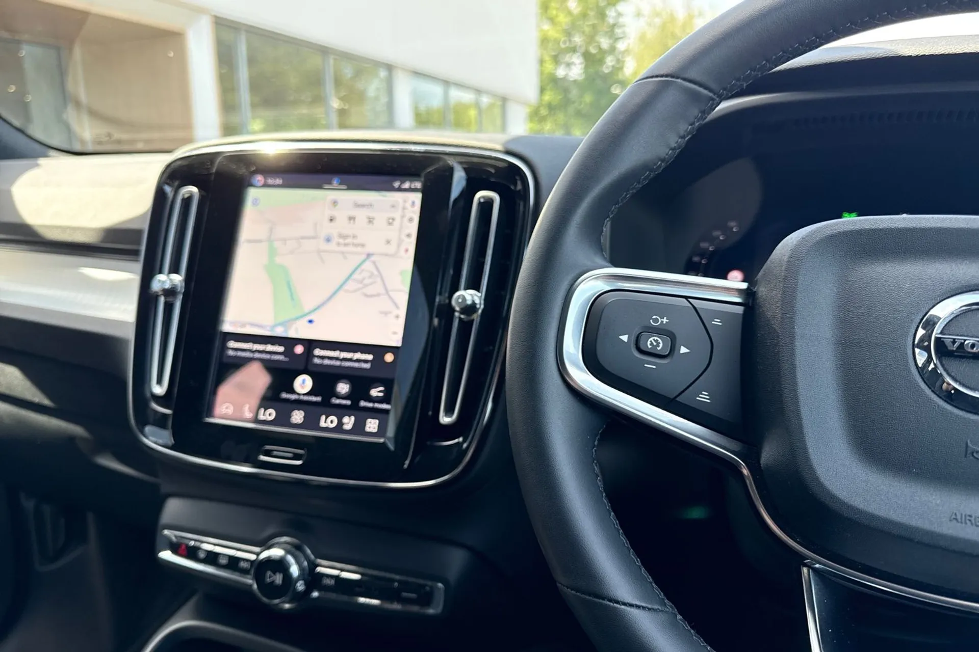 Volvo XC40 thumbnail image number 36