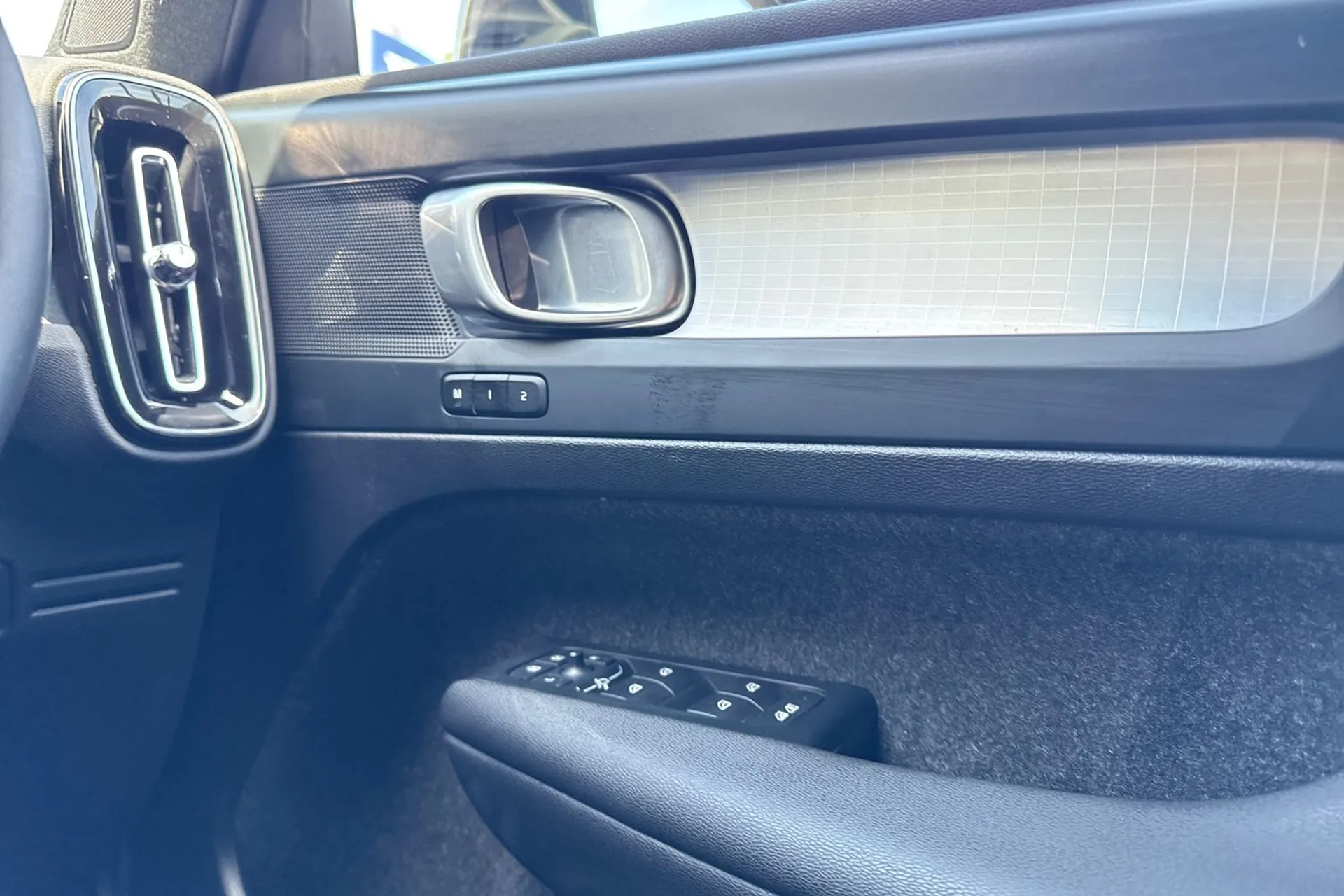 Volvo XC40 thumbnail image number 41