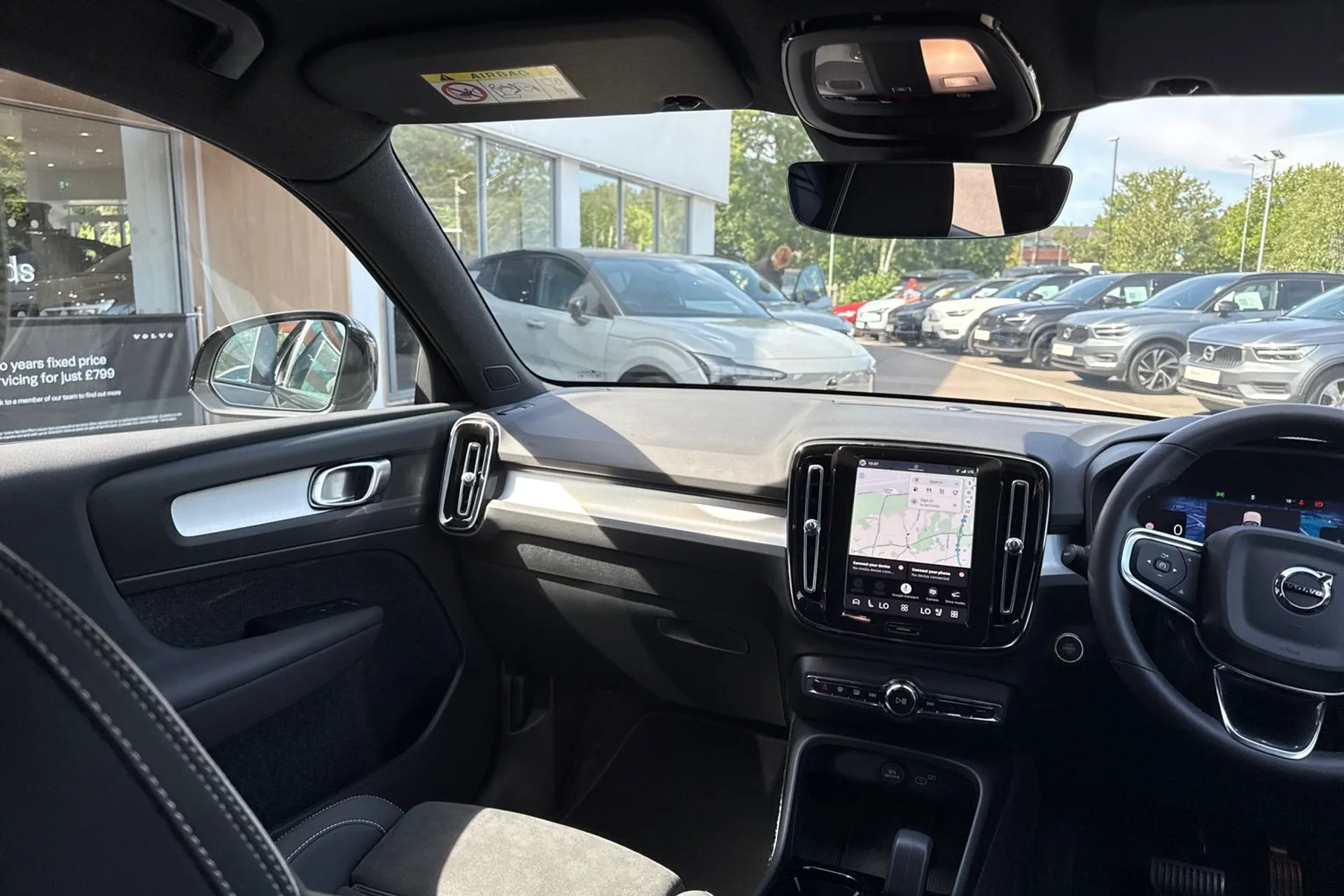 Volvo XC40 thumbnail image number 32