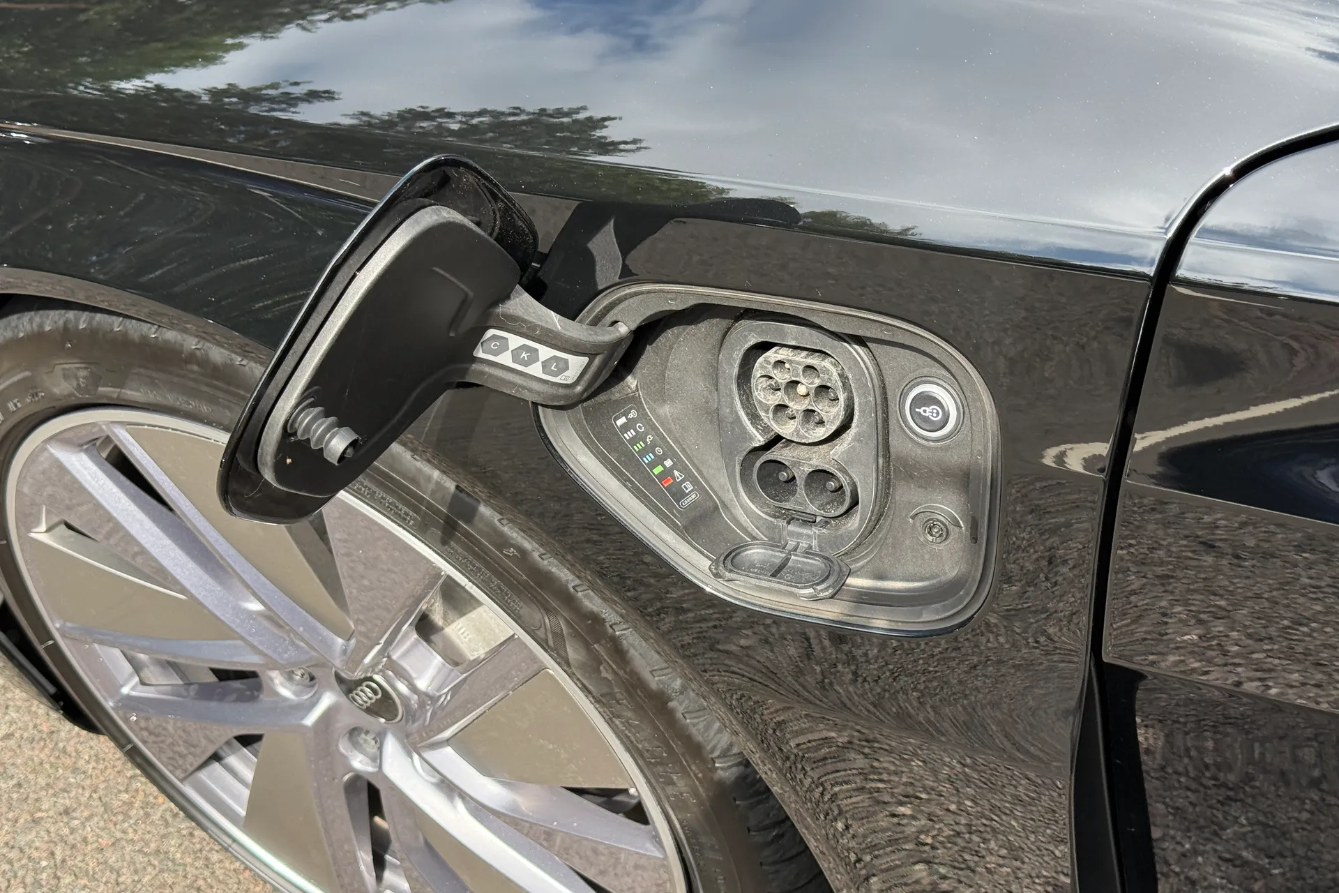 Audi RS e-tron GT thumbnail image number 54