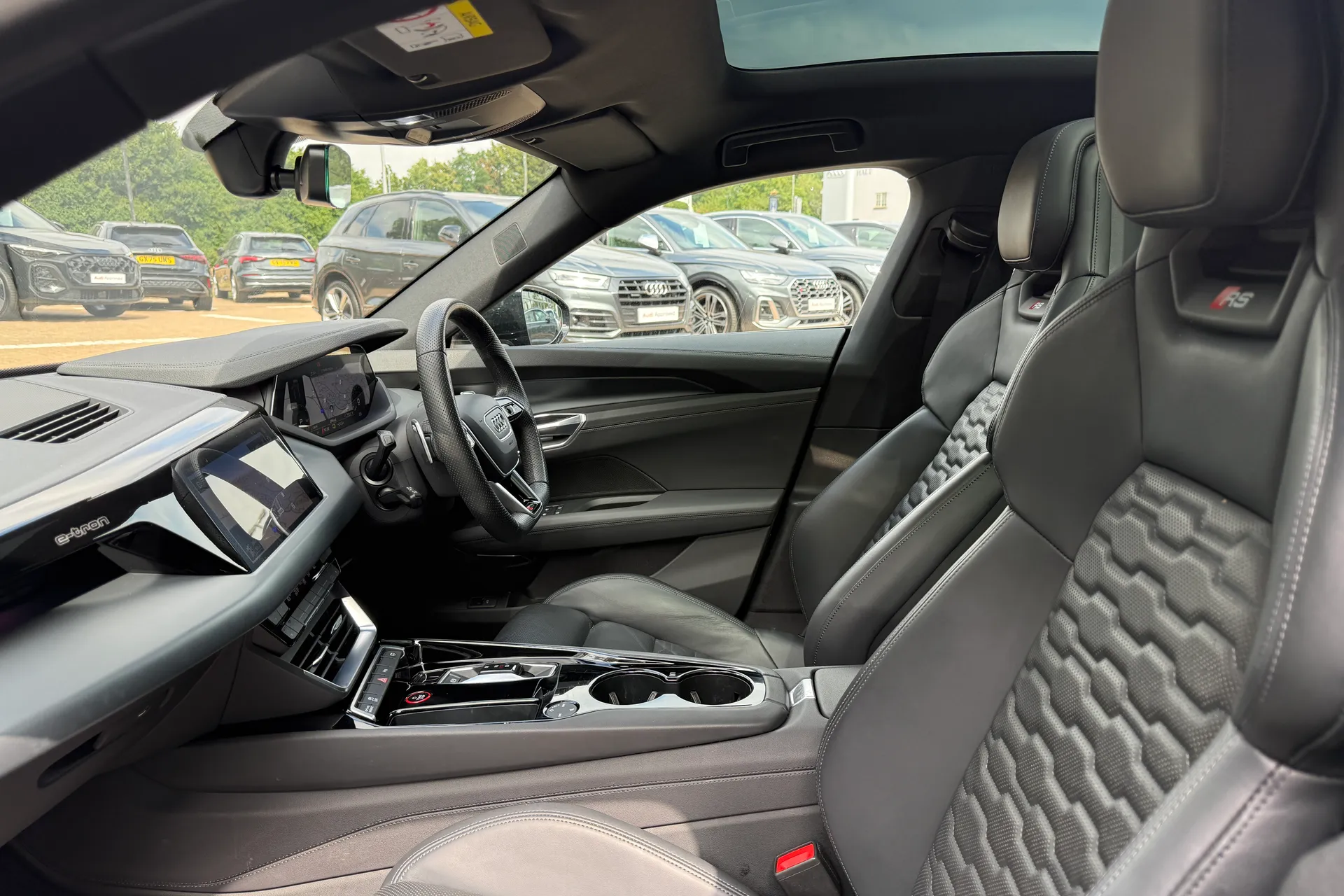 Audi RS e-tron GT thumbnail image number 53
