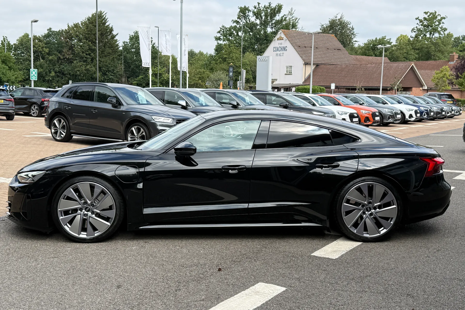 Audi RS e-tron GT thumbnail image number 47