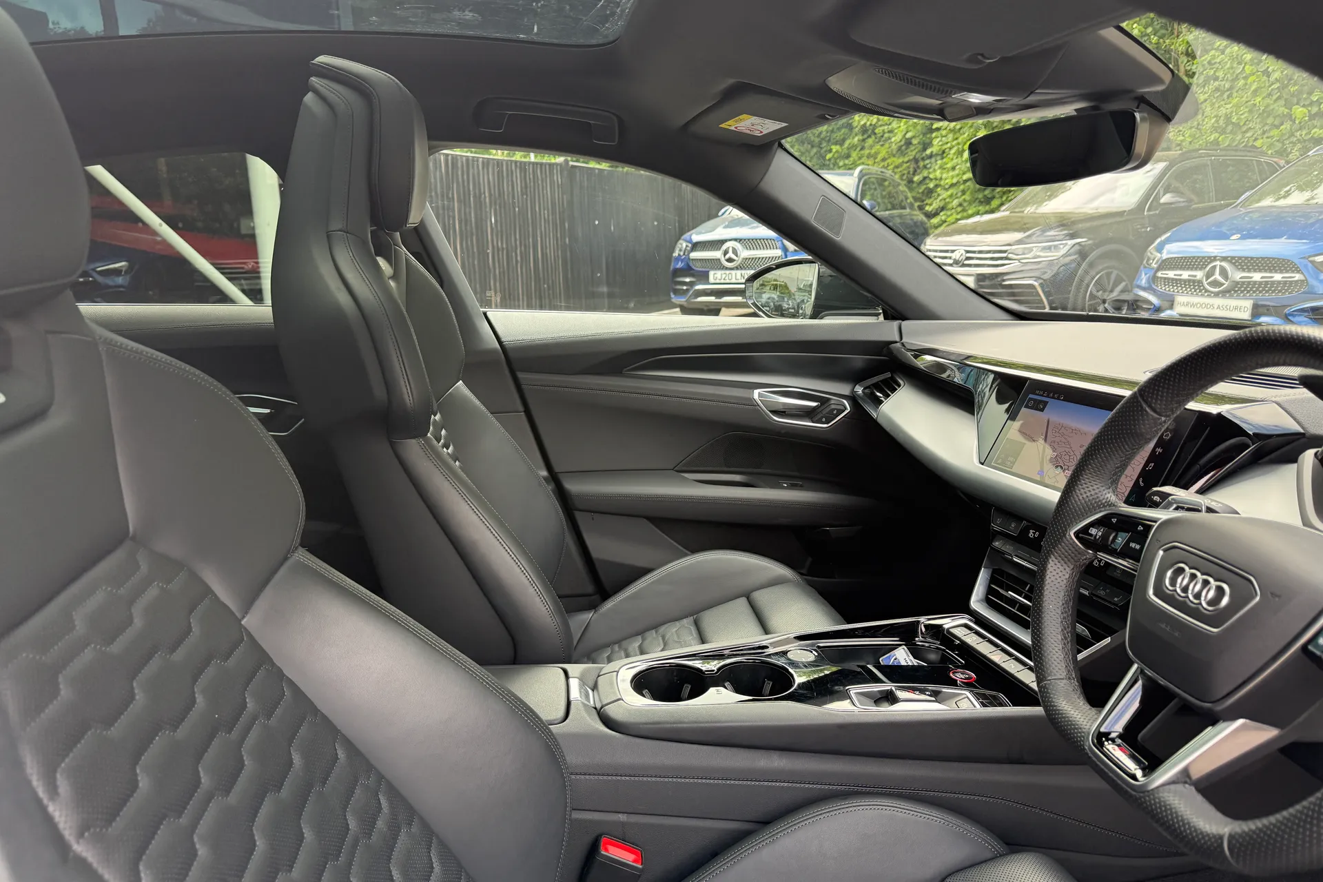 Audi RS e-tron GT thumbnail image number 30