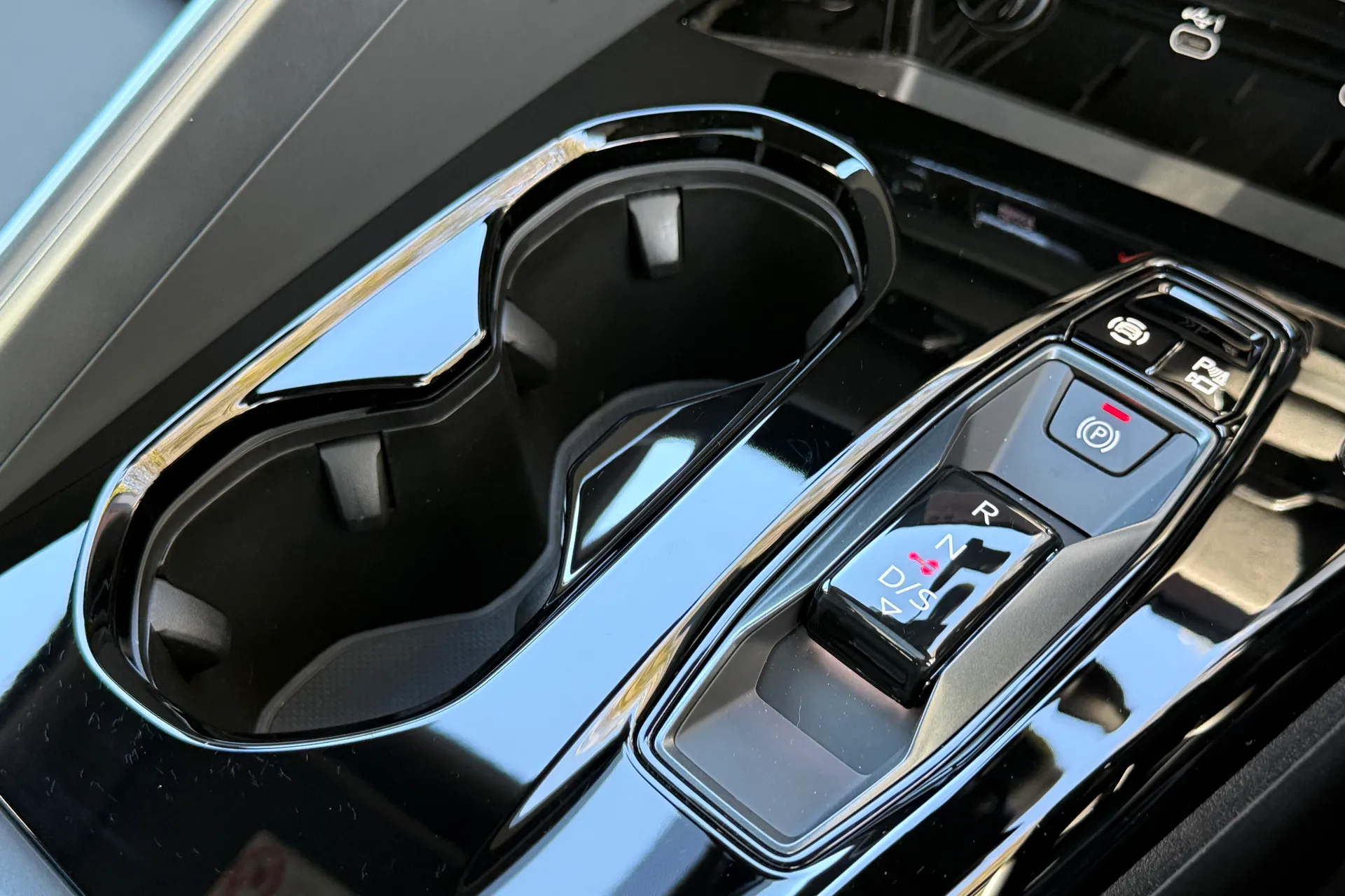 Audi Q5 thumbnail image number 30