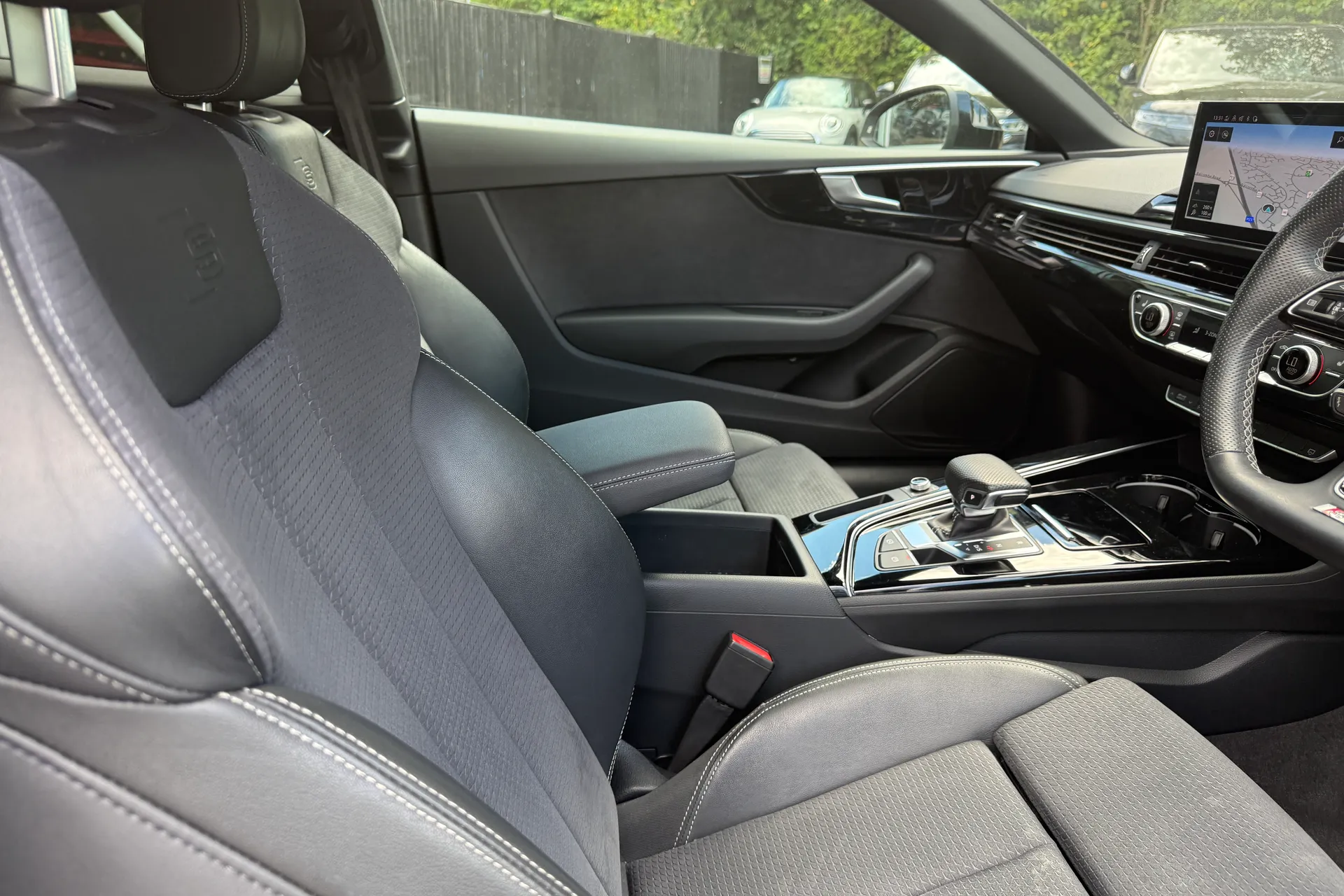 Audi A5 thumbnail image number 30