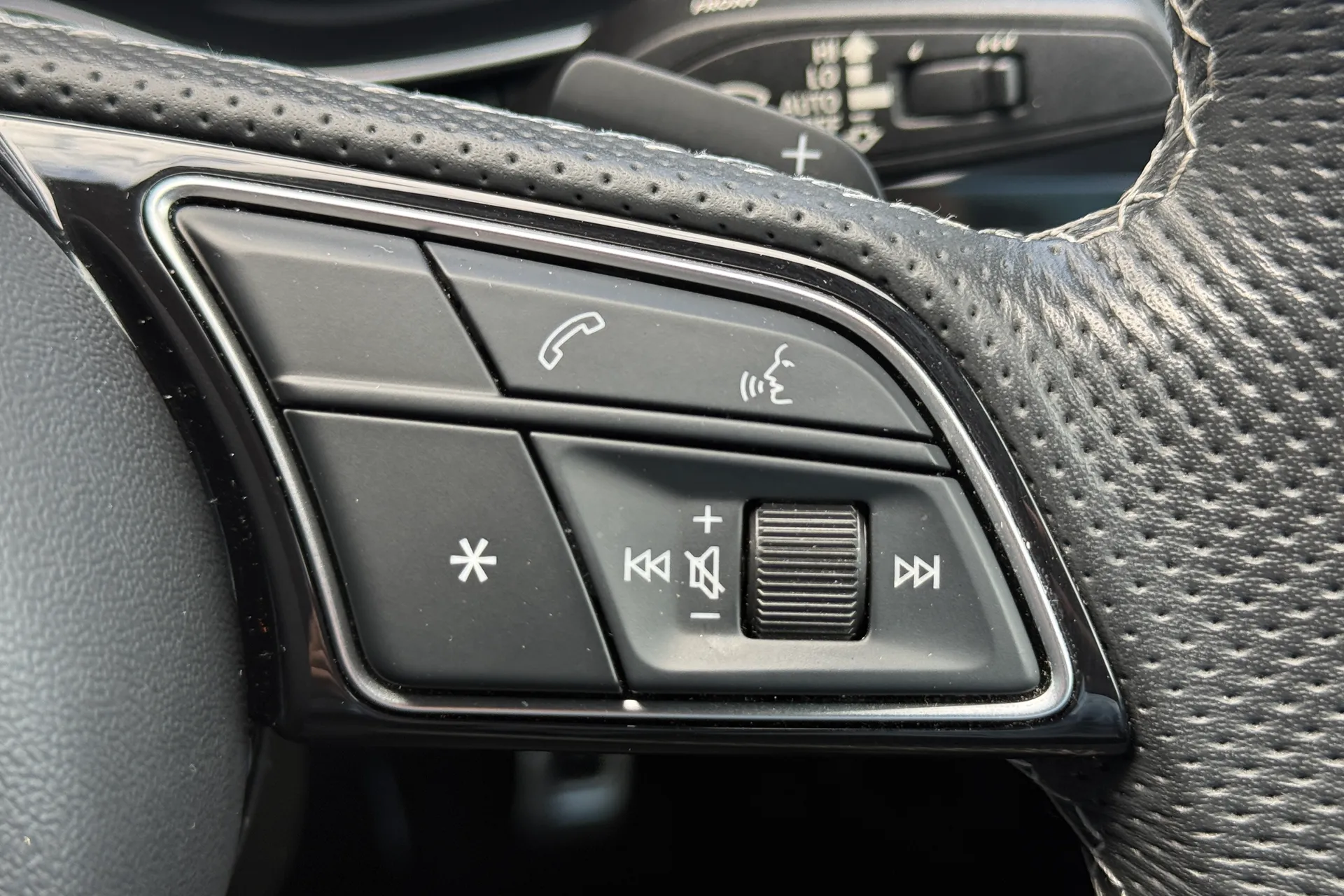 Audi A5 thumbnail image number 26