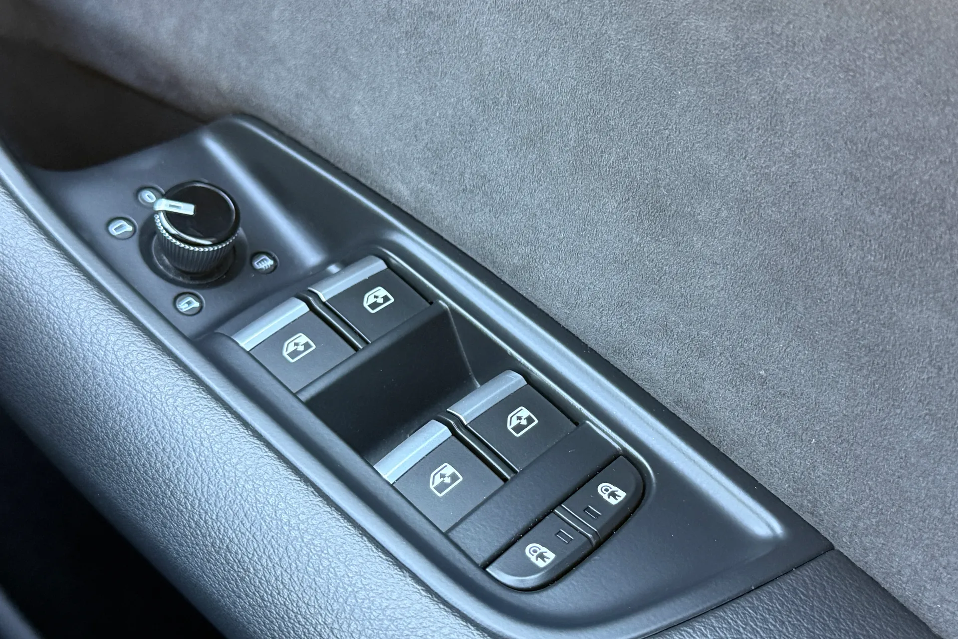 Audi Q8 thumbnail image number 63