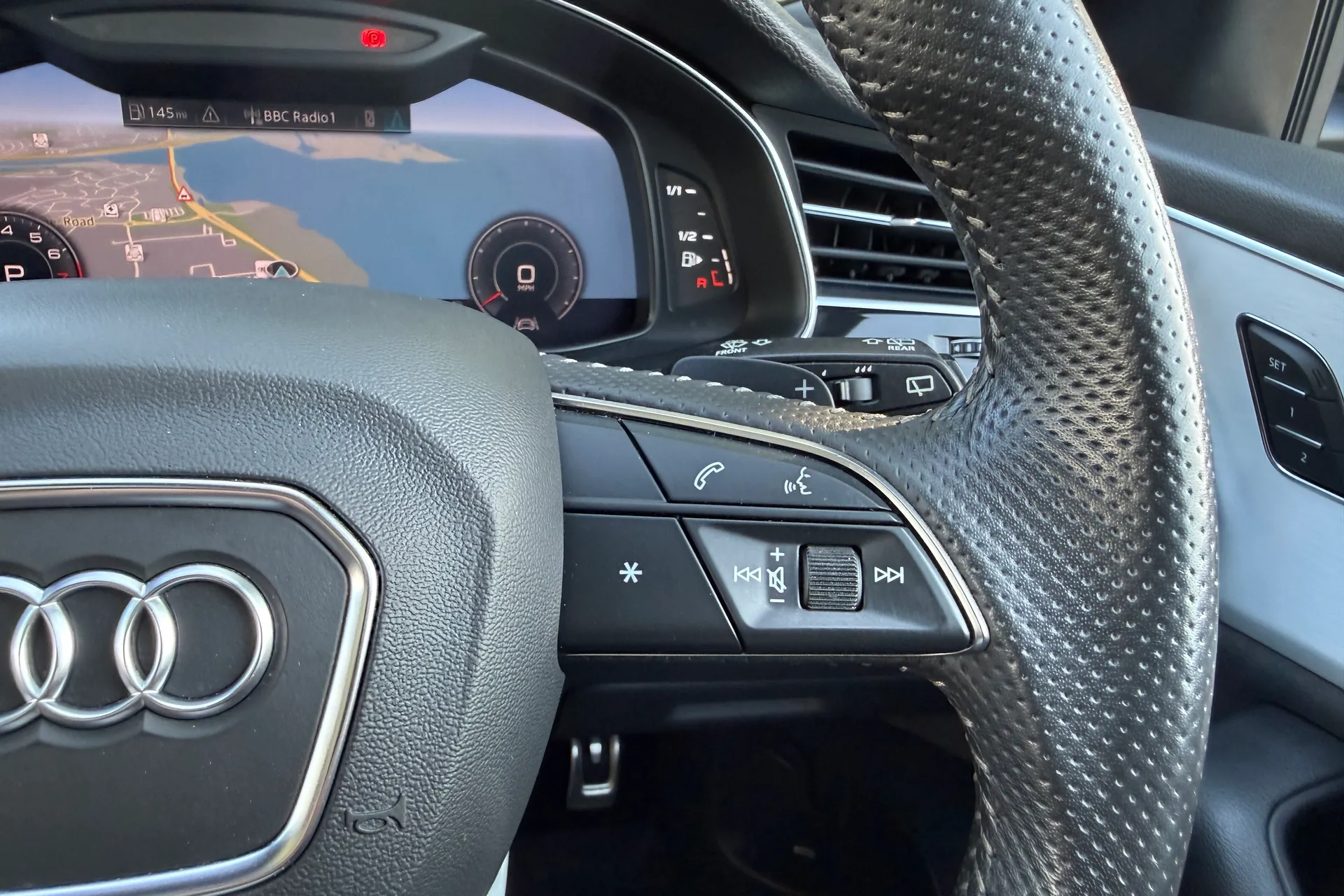 Audi Q8 thumbnail image number 57