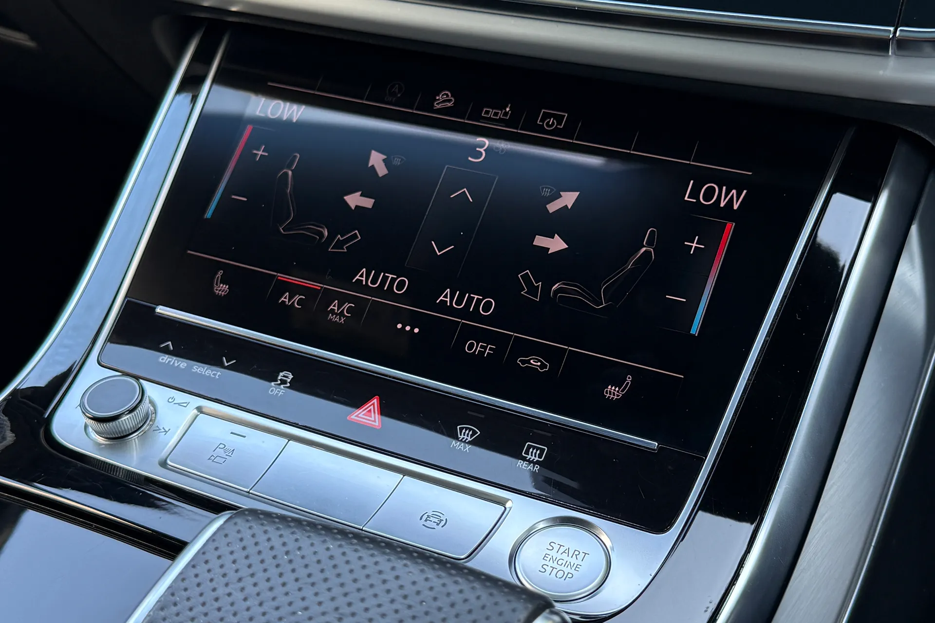 Audi Q8 thumbnail image number 28