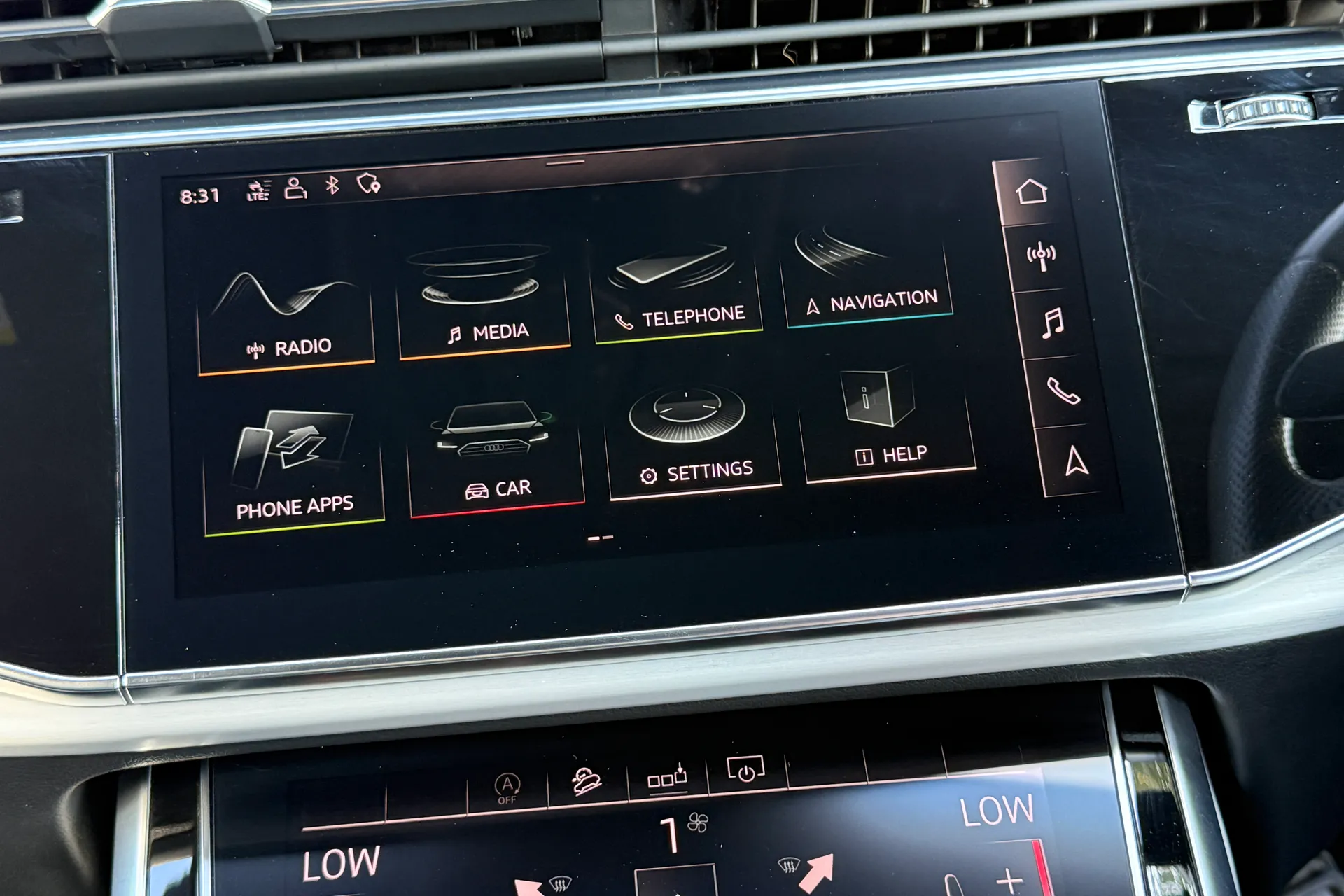 Audi Q8 thumbnail image number 30