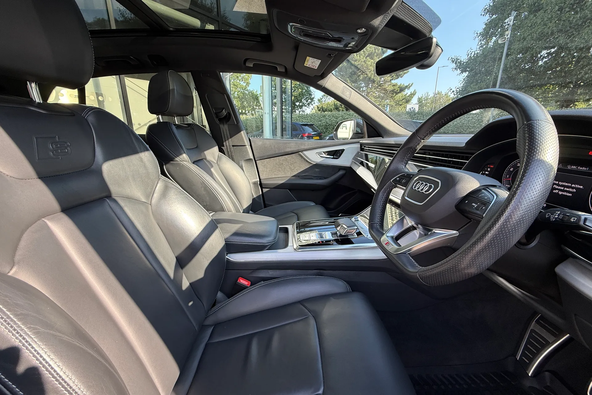 Audi Q8 thumbnail image number 33