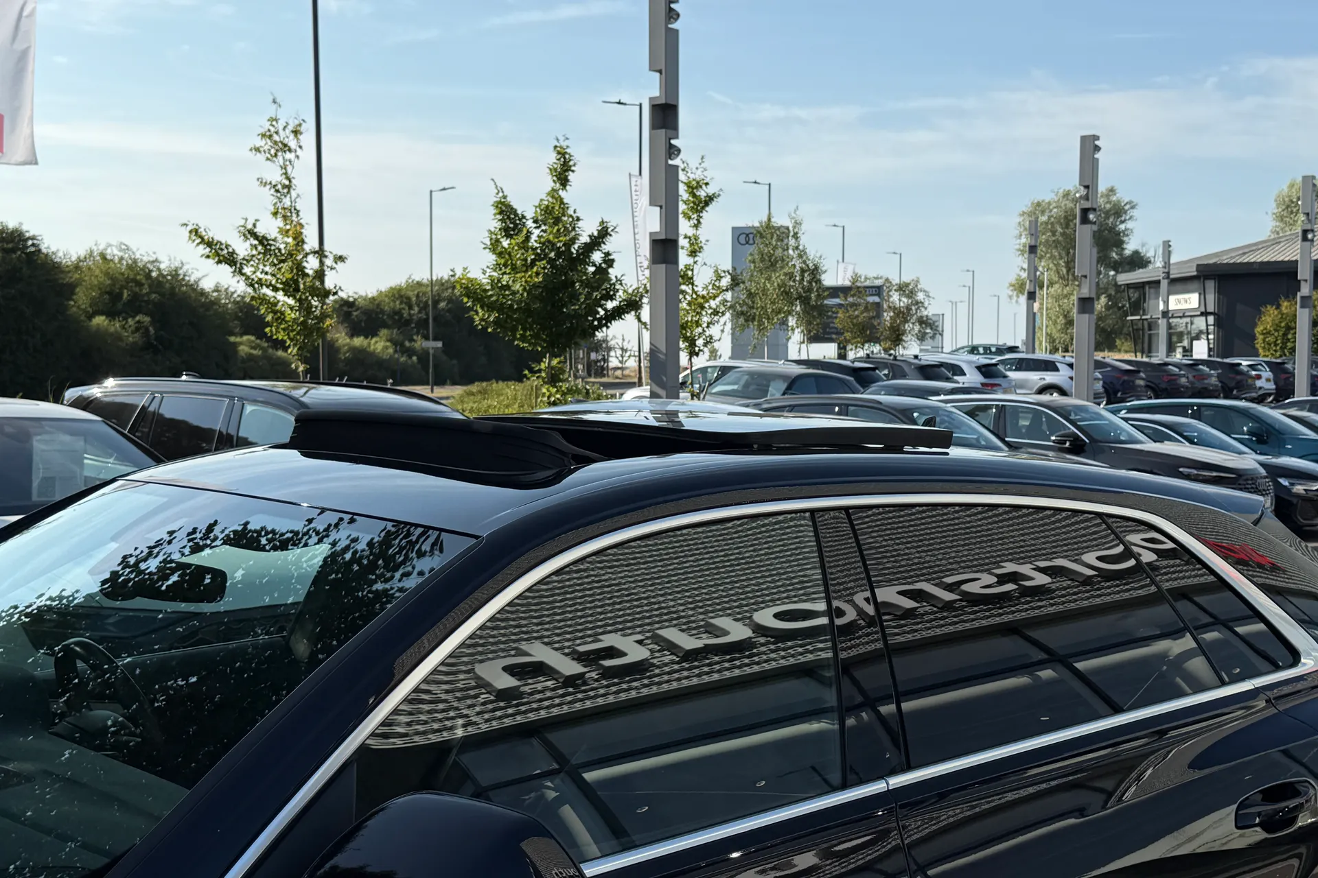 Audi Q8 thumbnail image number 38