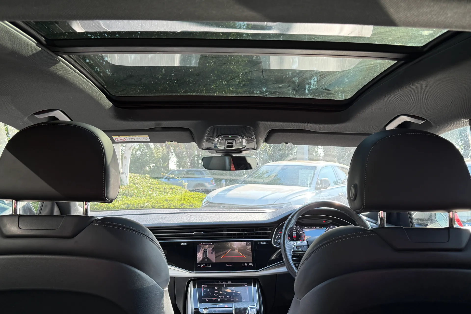 Audi Q8 thumbnail image number 32