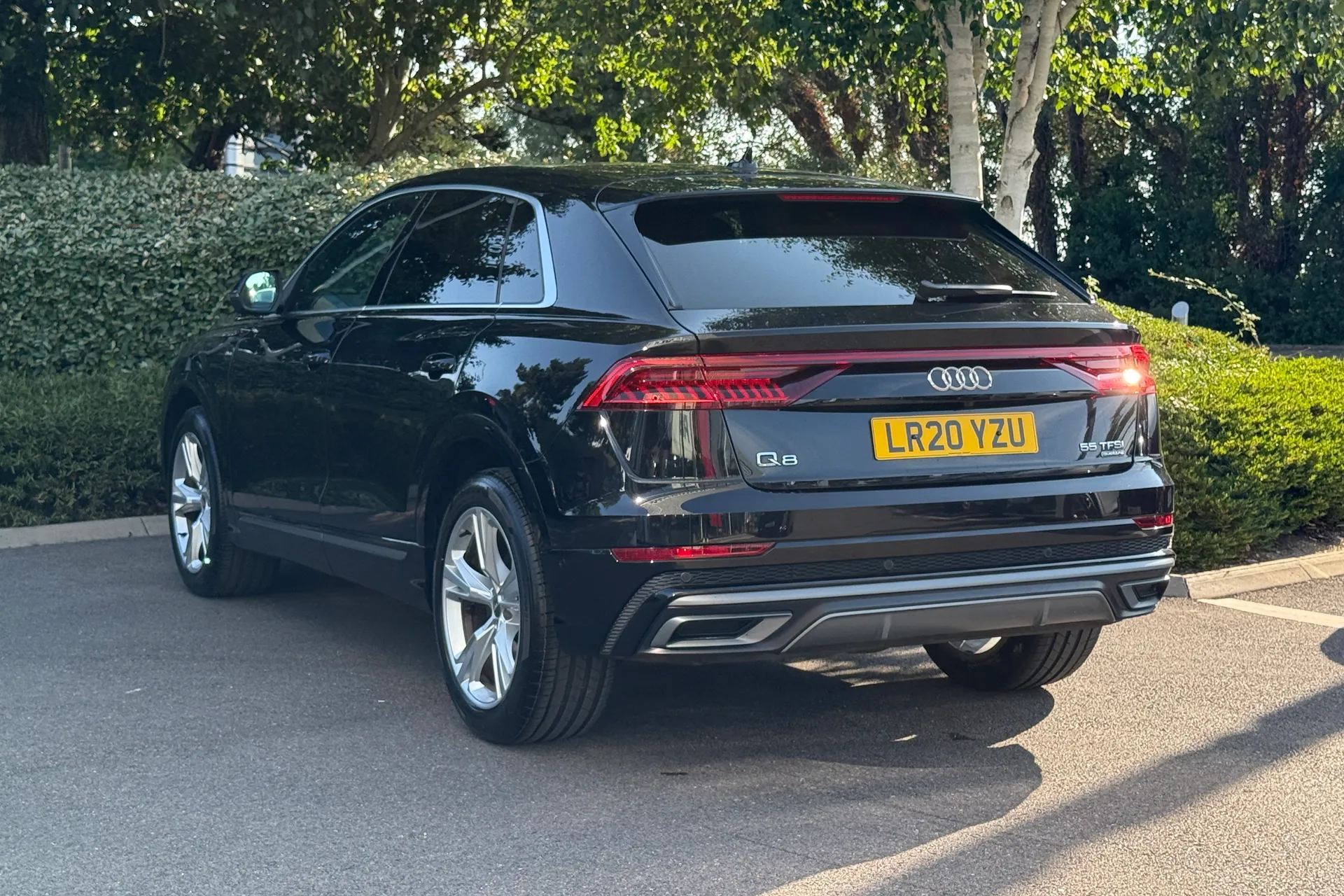 Audi Q8 thumbnail image number 24