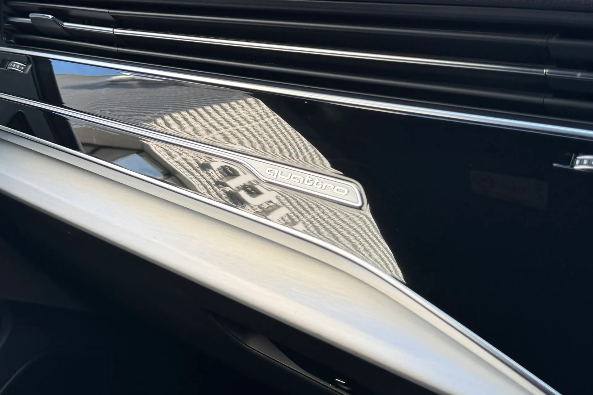 Audi Q8 thumbnail image number 62
