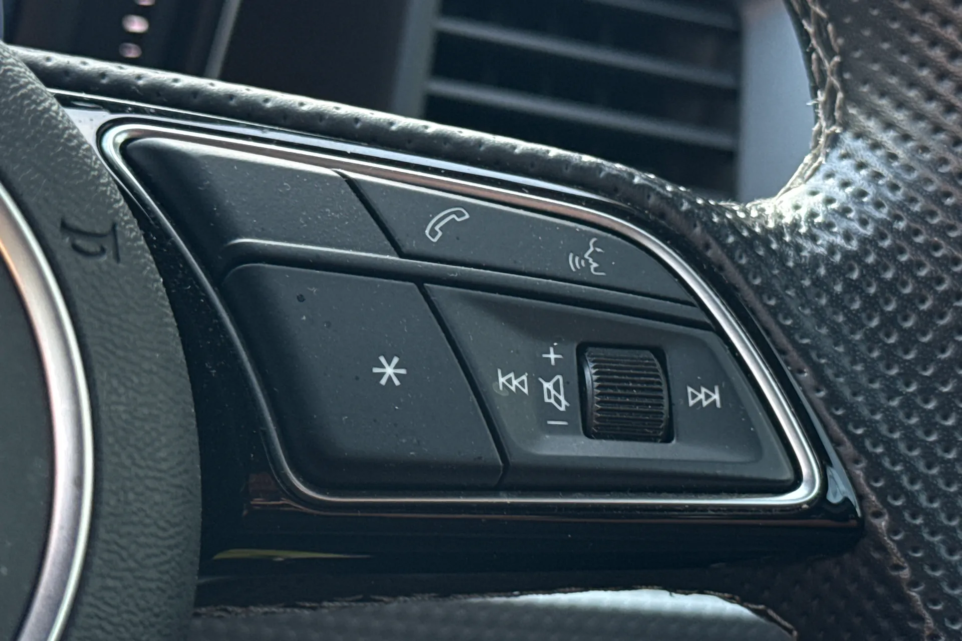 Audi A1 thumbnail image number 10