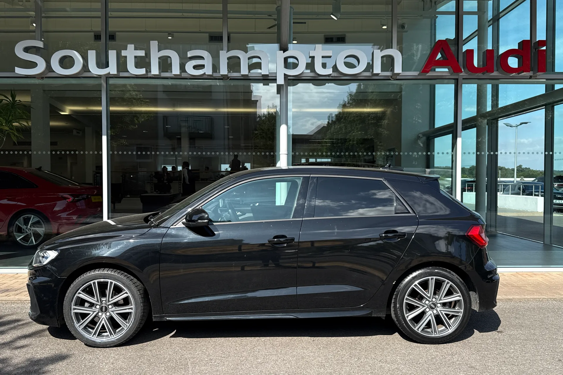 Audi A1 thumbnail image number 38