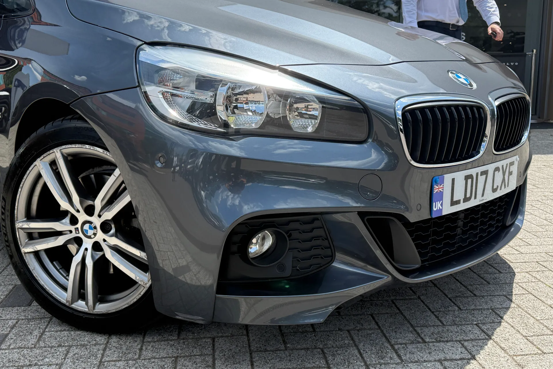 BMW 2 SERIES thumbnail image number 8