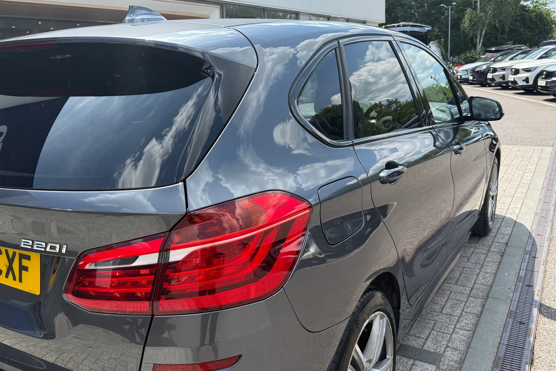 BMW 2 SERIES thumbnail image number 18