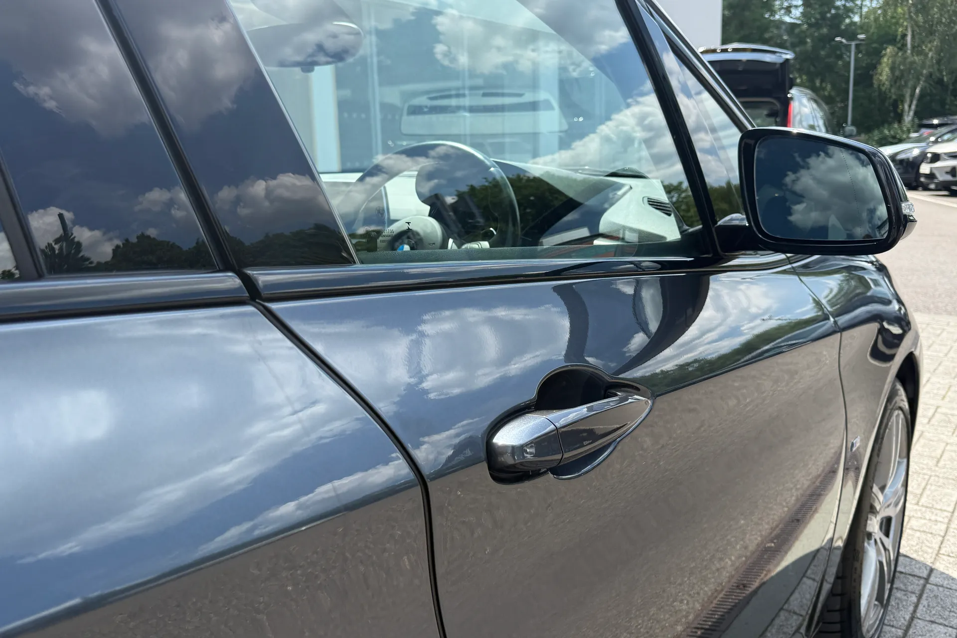 BMW 2 SERIES thumbnail image number 16