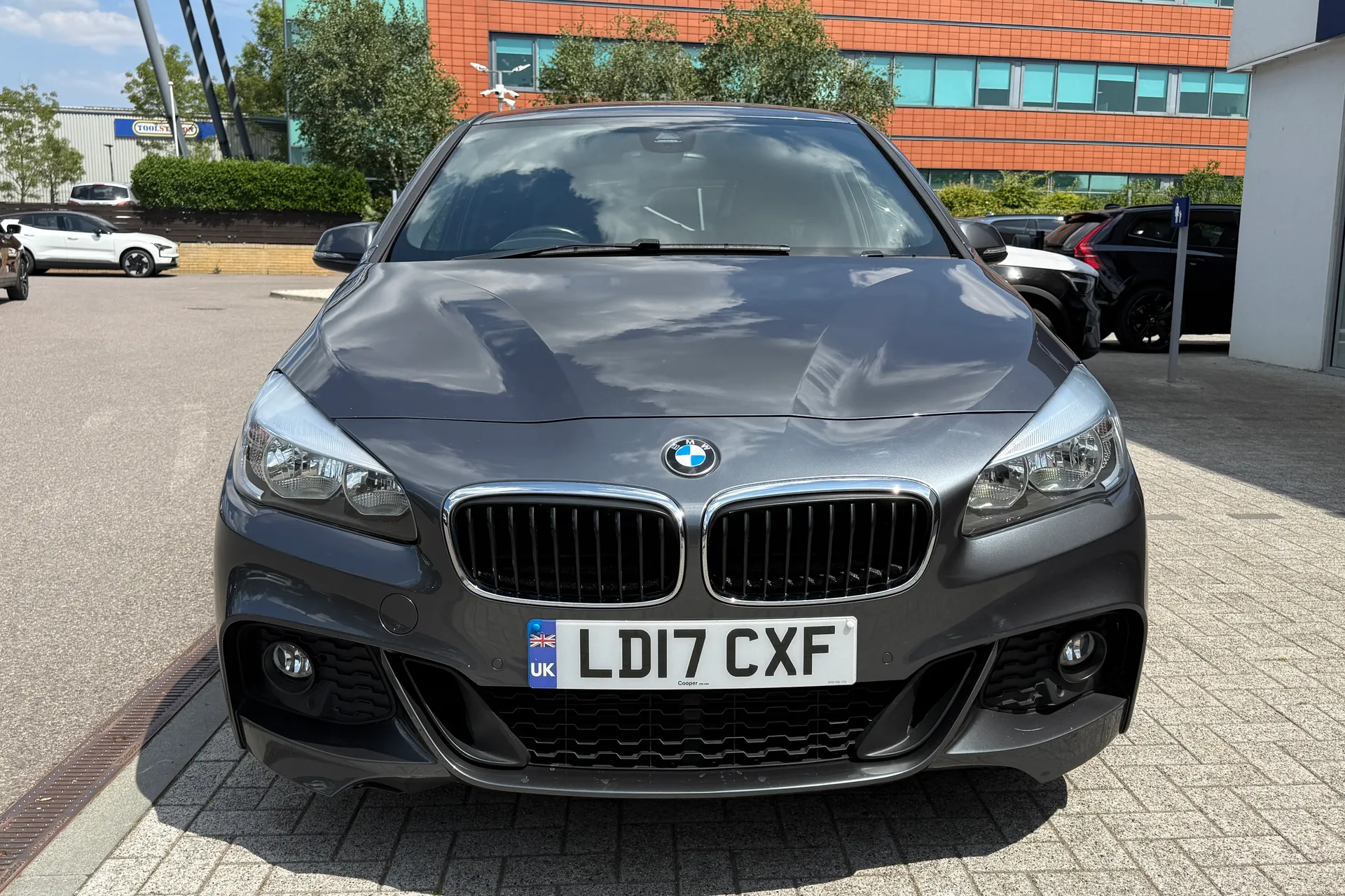 BMW 2 SERIES thumbnail image number 14