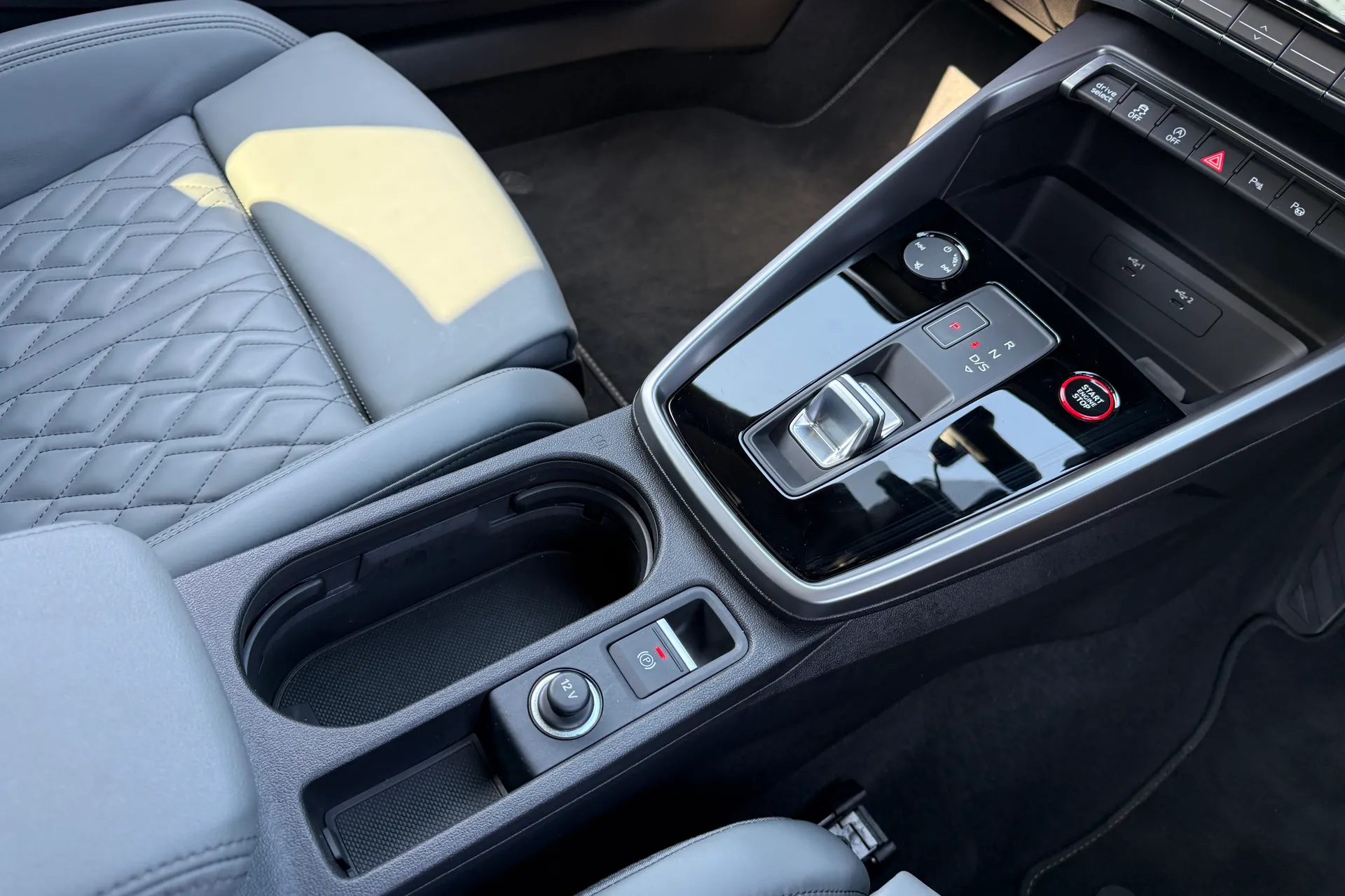 Audi A3 thumbnail image number 51
